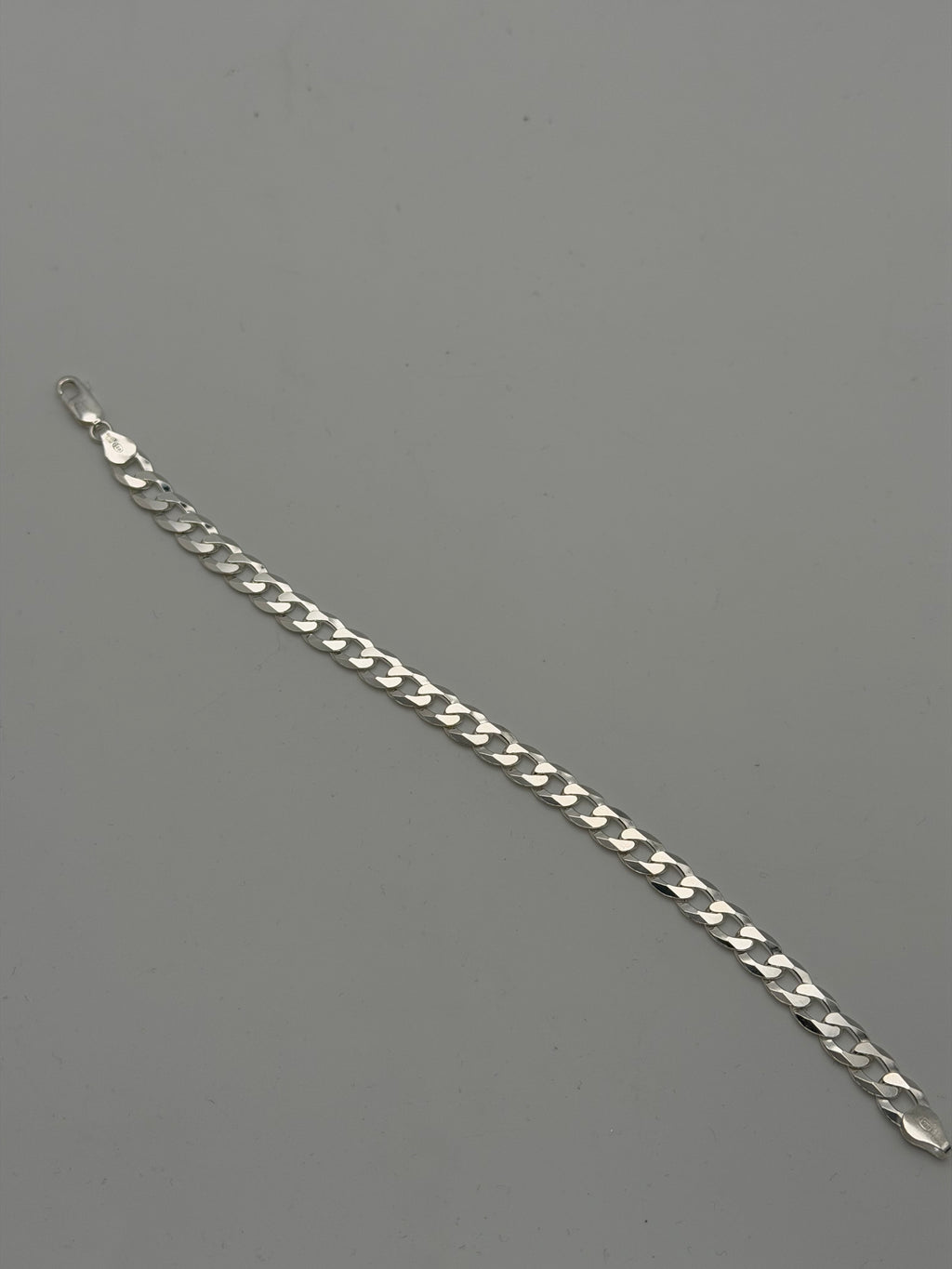 Sterling Silver 925 Curb Bracelet, 8.5” 12.84g, Grade A.
