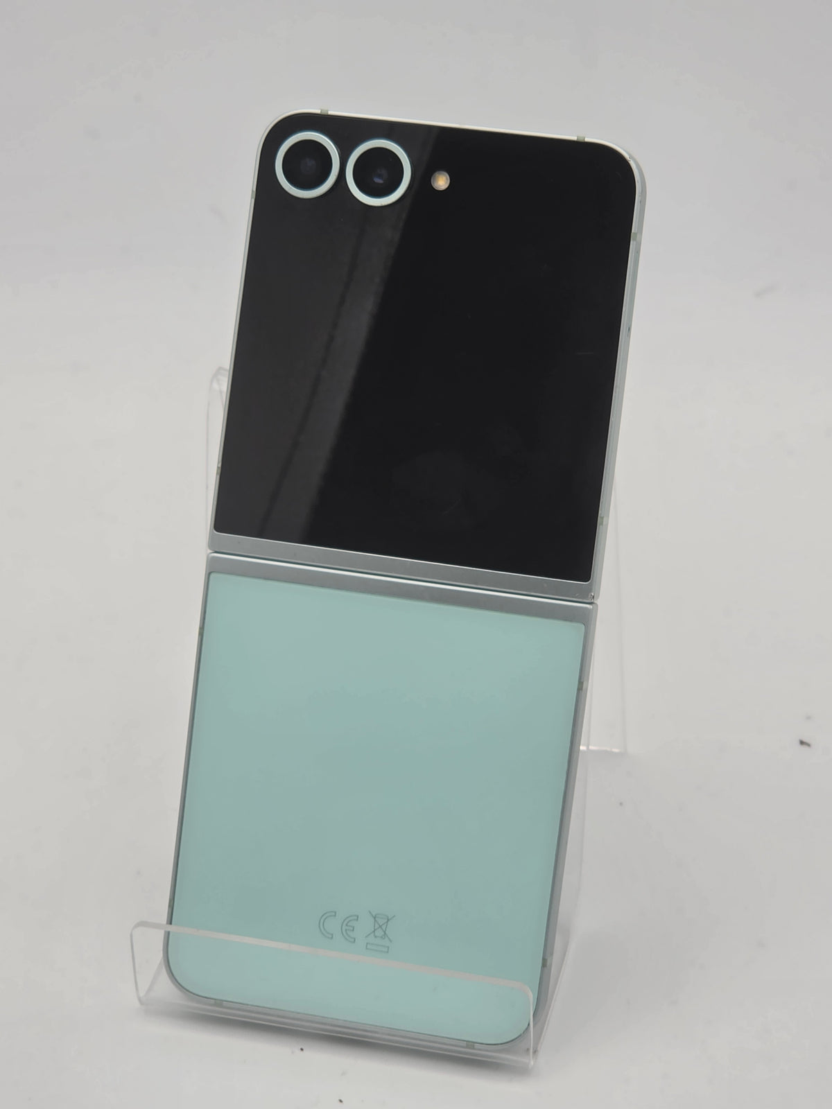 Samsung Galaxy Z Flip 6 256GB Teal, Grade B