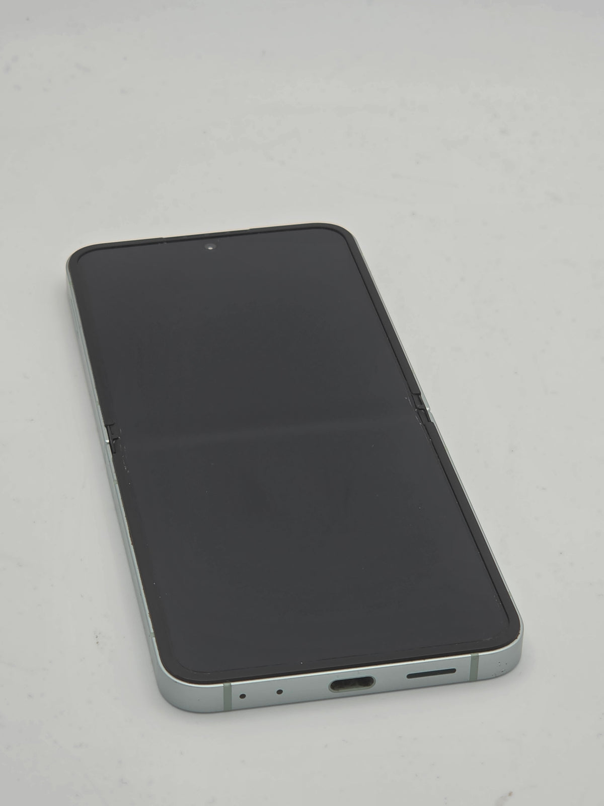 Samsung Galaxy Z Flip 6 256GB Teal, Grade B