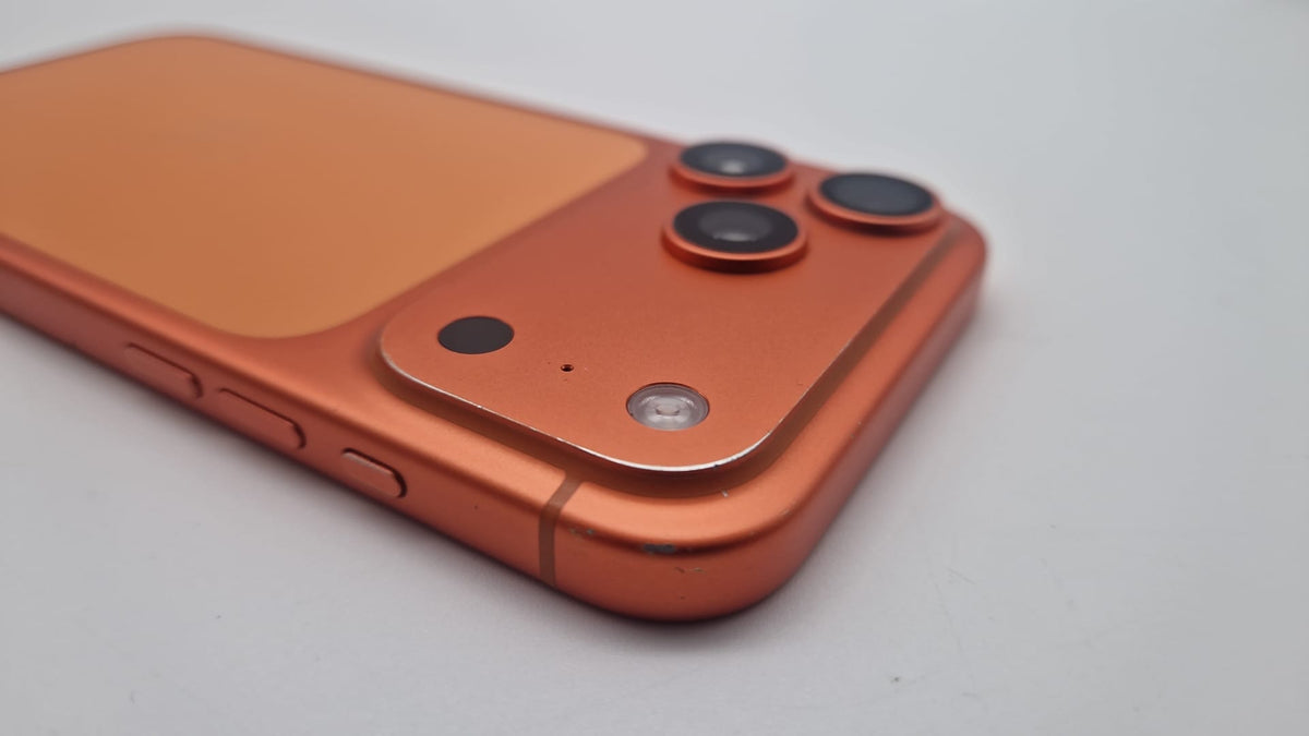 Apple iPhone 17 Pro Max 256gb Orange, Grade B