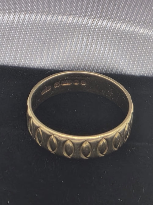18ct Gold Wedding Band Ring, Size P, 3.61G