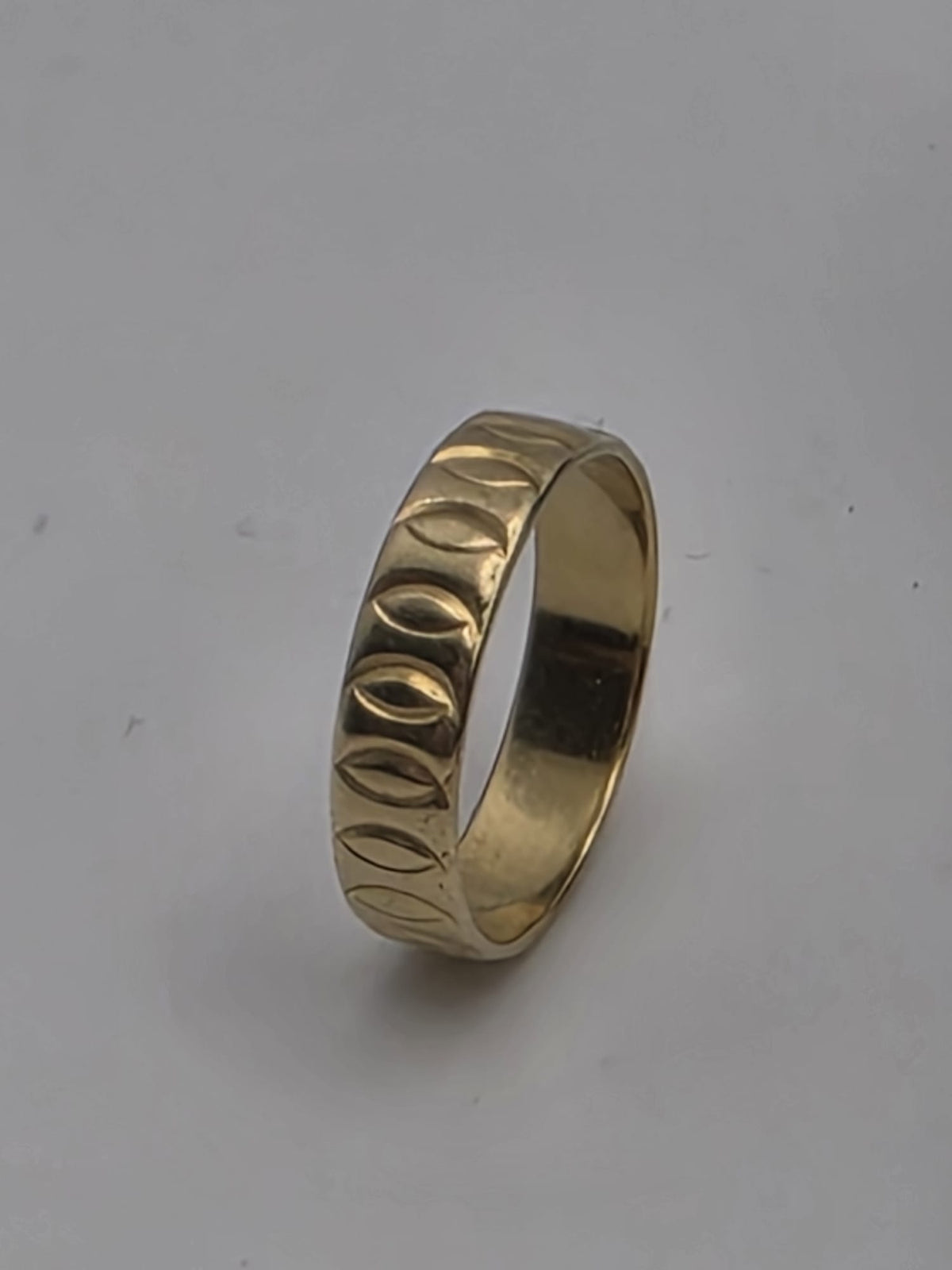 18ct Gold Wedding Band Ring, Size P, 3.61G