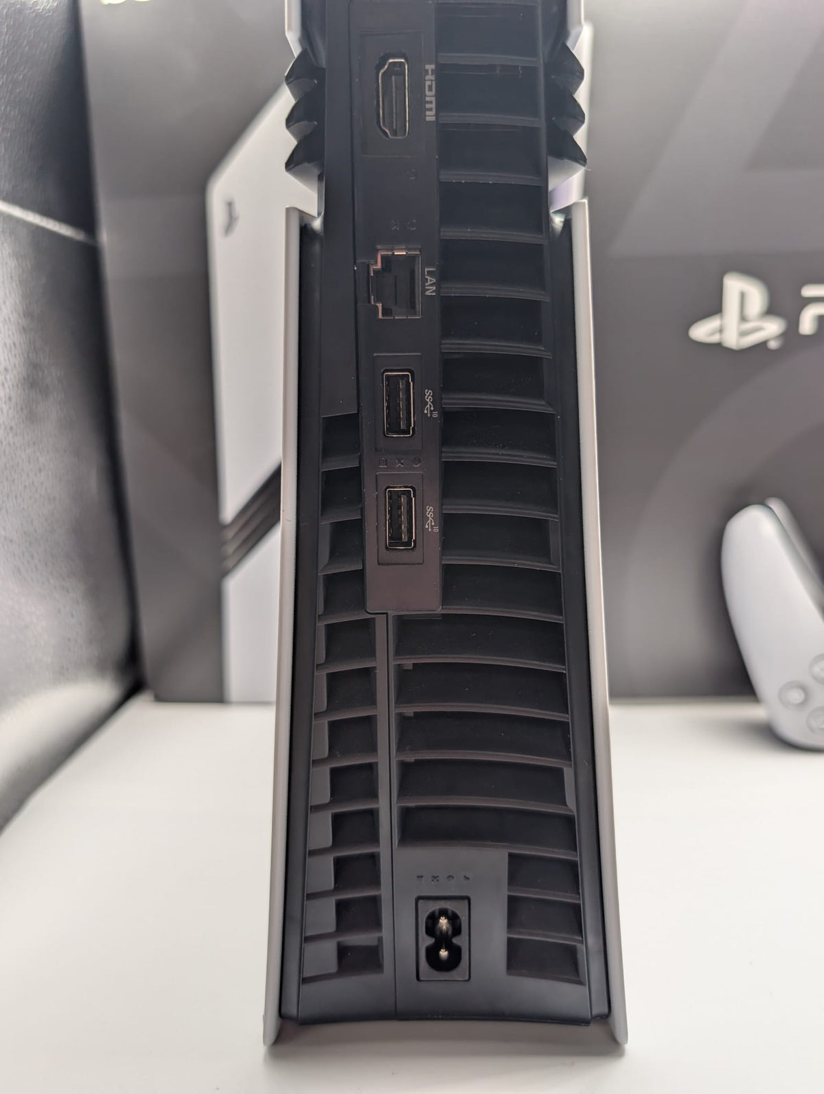 Sony PS5 Pro 2TB White, Grade A