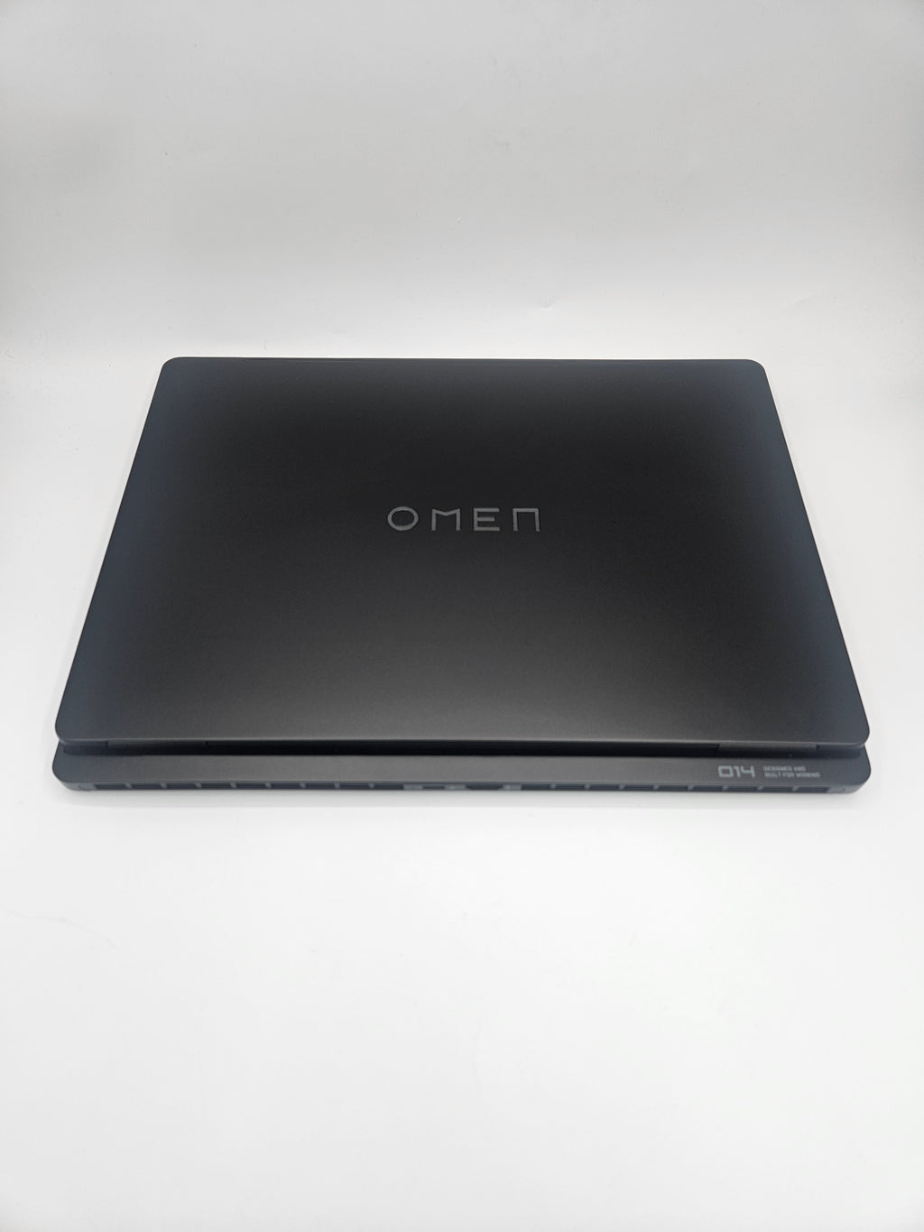 OMEN Transcend 14 gaming laptop 12-fb1505na Black, Grade A