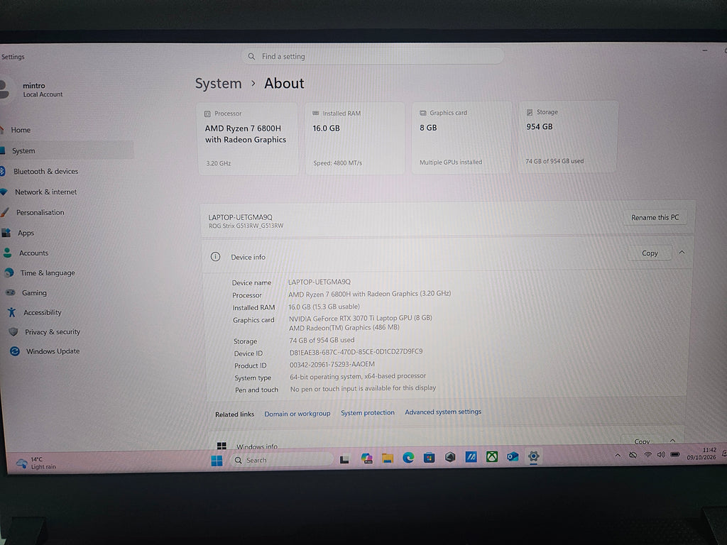 ROG strix laptop 16GB 1TB Ryzen 7 Black, Grade B