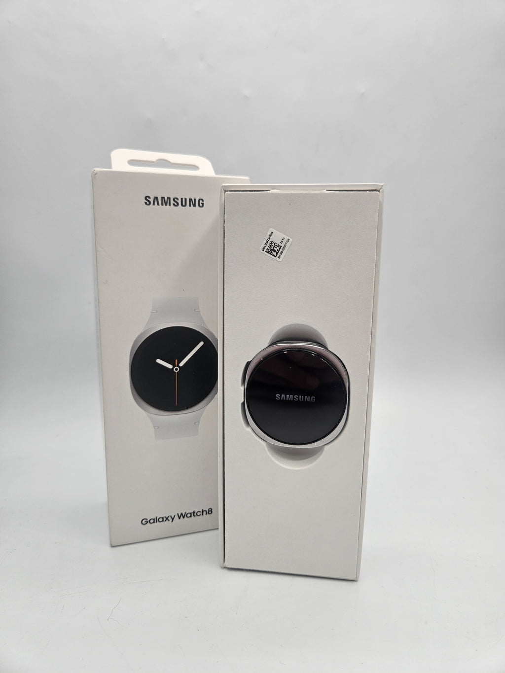 Samsung Galaxy watch 8 boxed Silver, Grade B