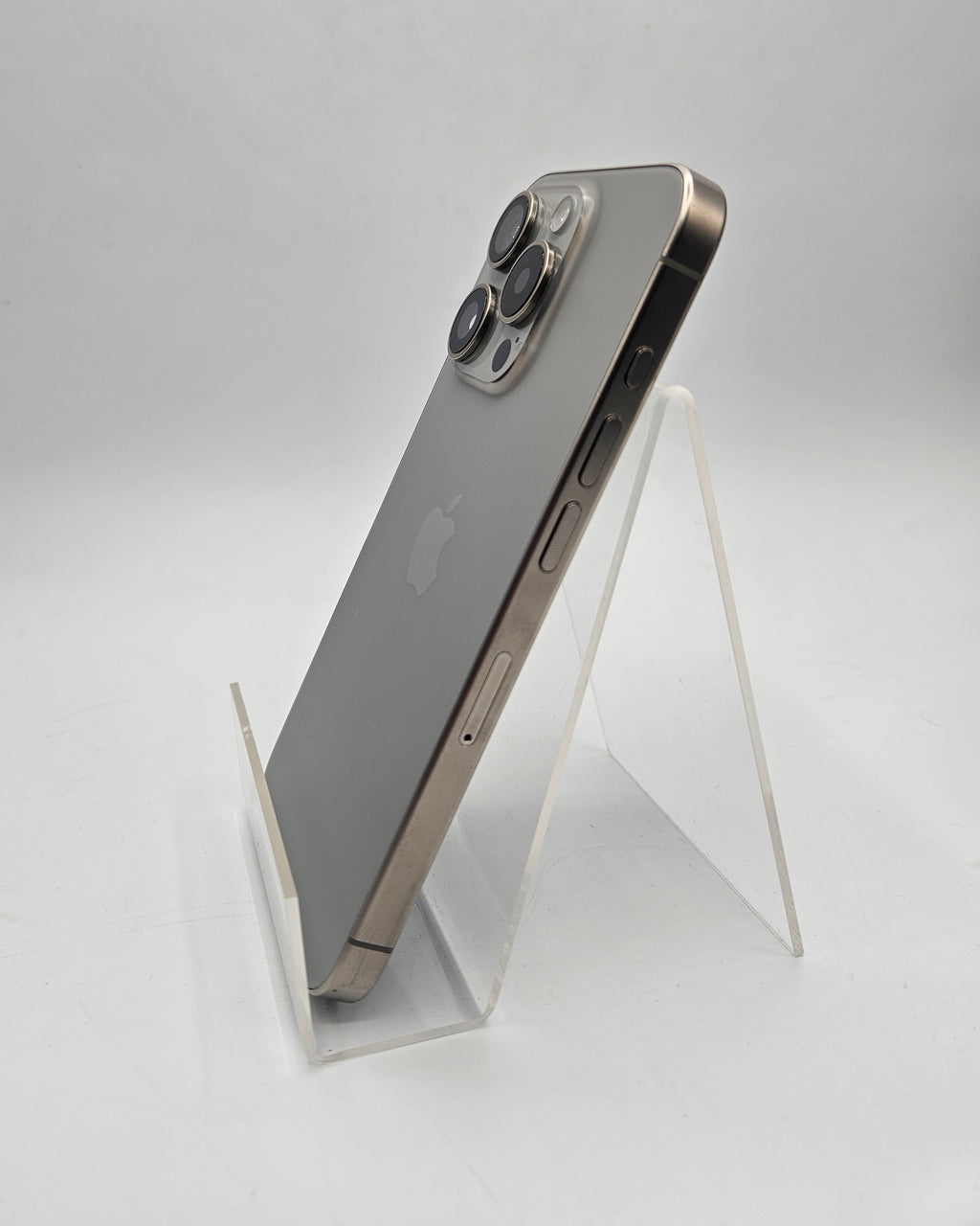 Apple iPhone 15 Pro 128GB Silver, Grade B