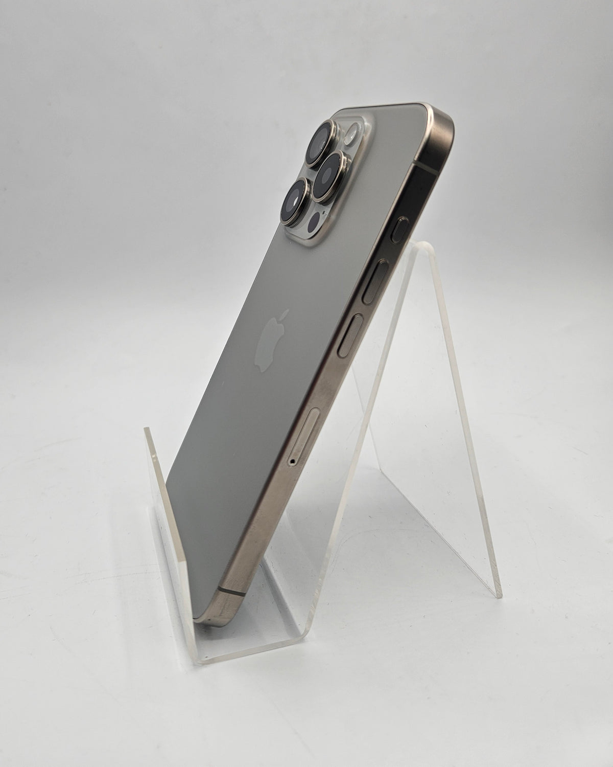 Apple iPhone 15 Pro 128GB Silver, Grade B