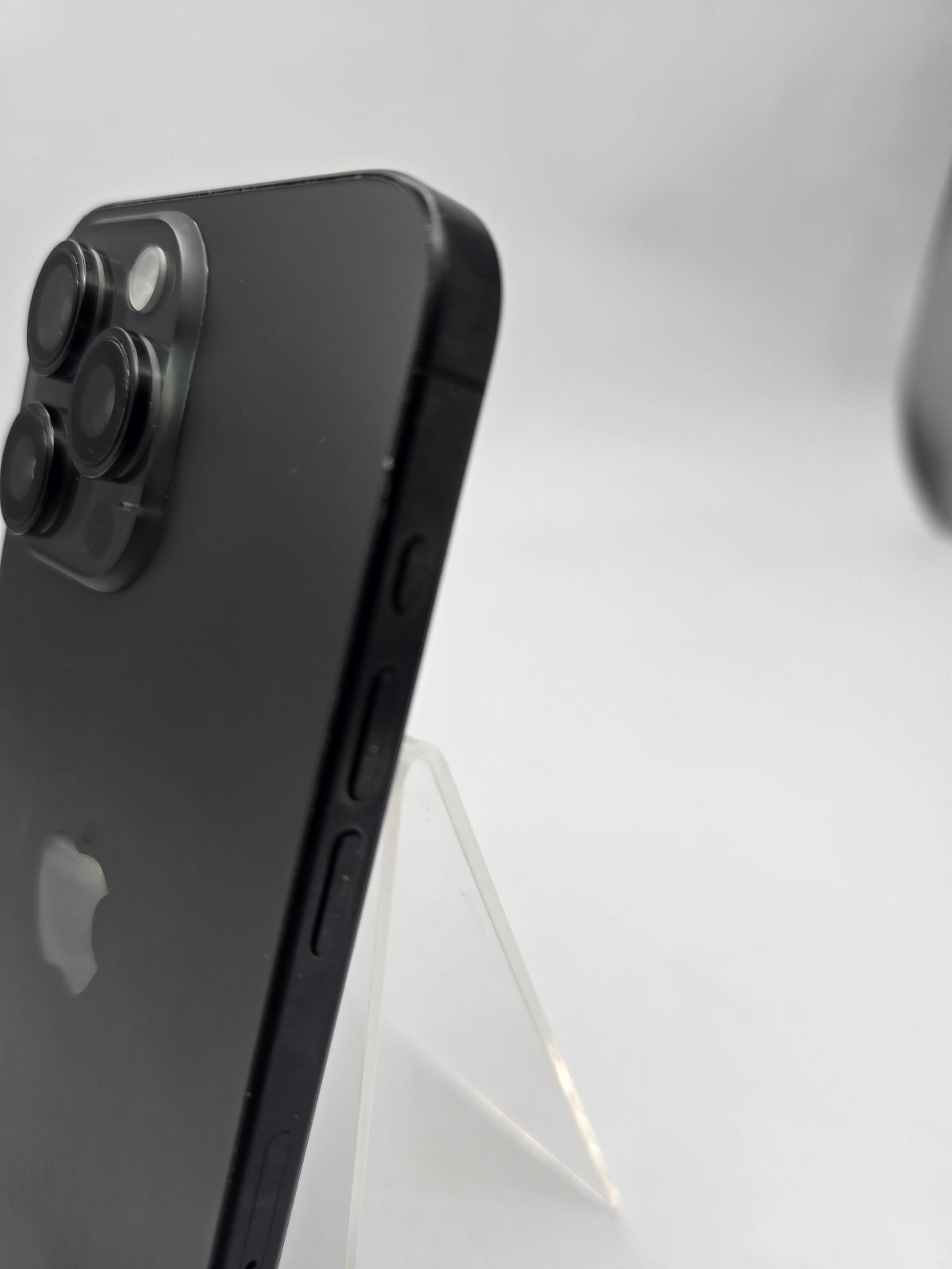 Apple iPhone 15 Pro Max 256GB Grey, Grade B
