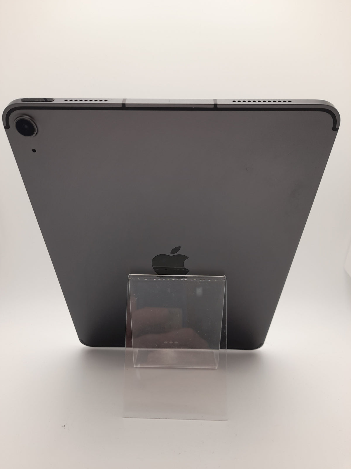 Apple iPad Air 5th Gen 64GB Space Grey, Grade B, photo 4