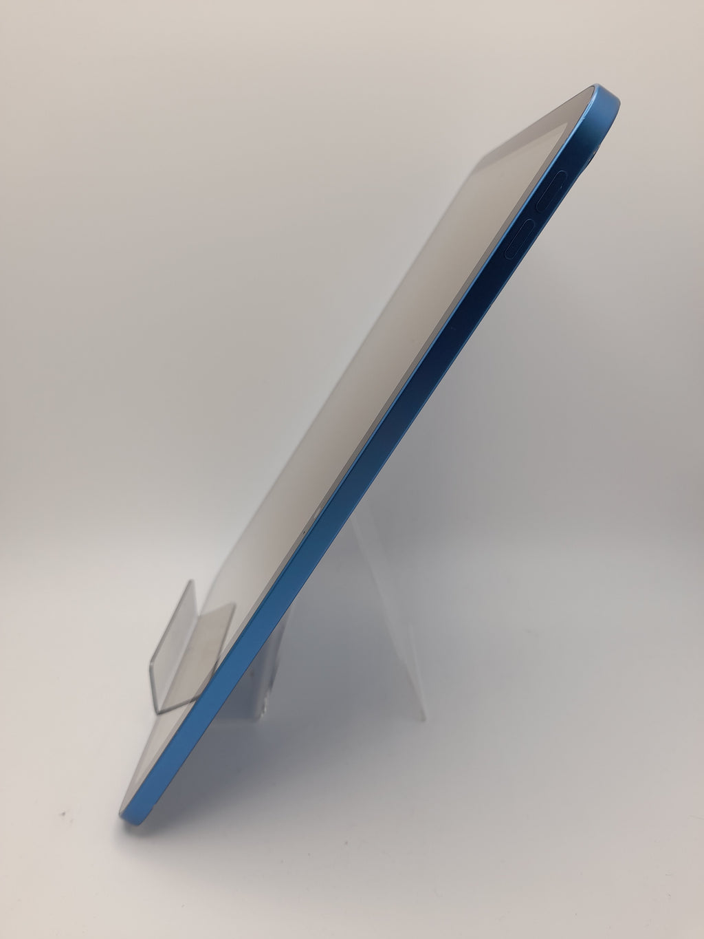 Apple iPad A16 128GB Blue, Grade B, photo 3