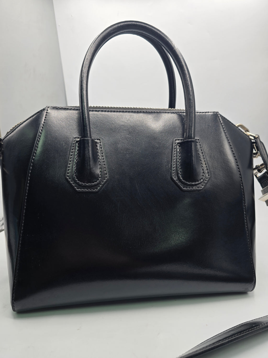 Givenchy Antigona Medium Handbag Black, Grade B