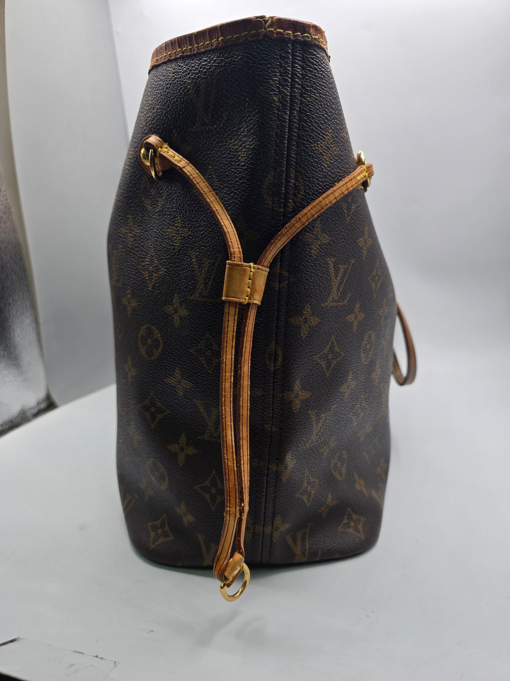 Louis Vuitton Neverfull Tote Bag, Grade B