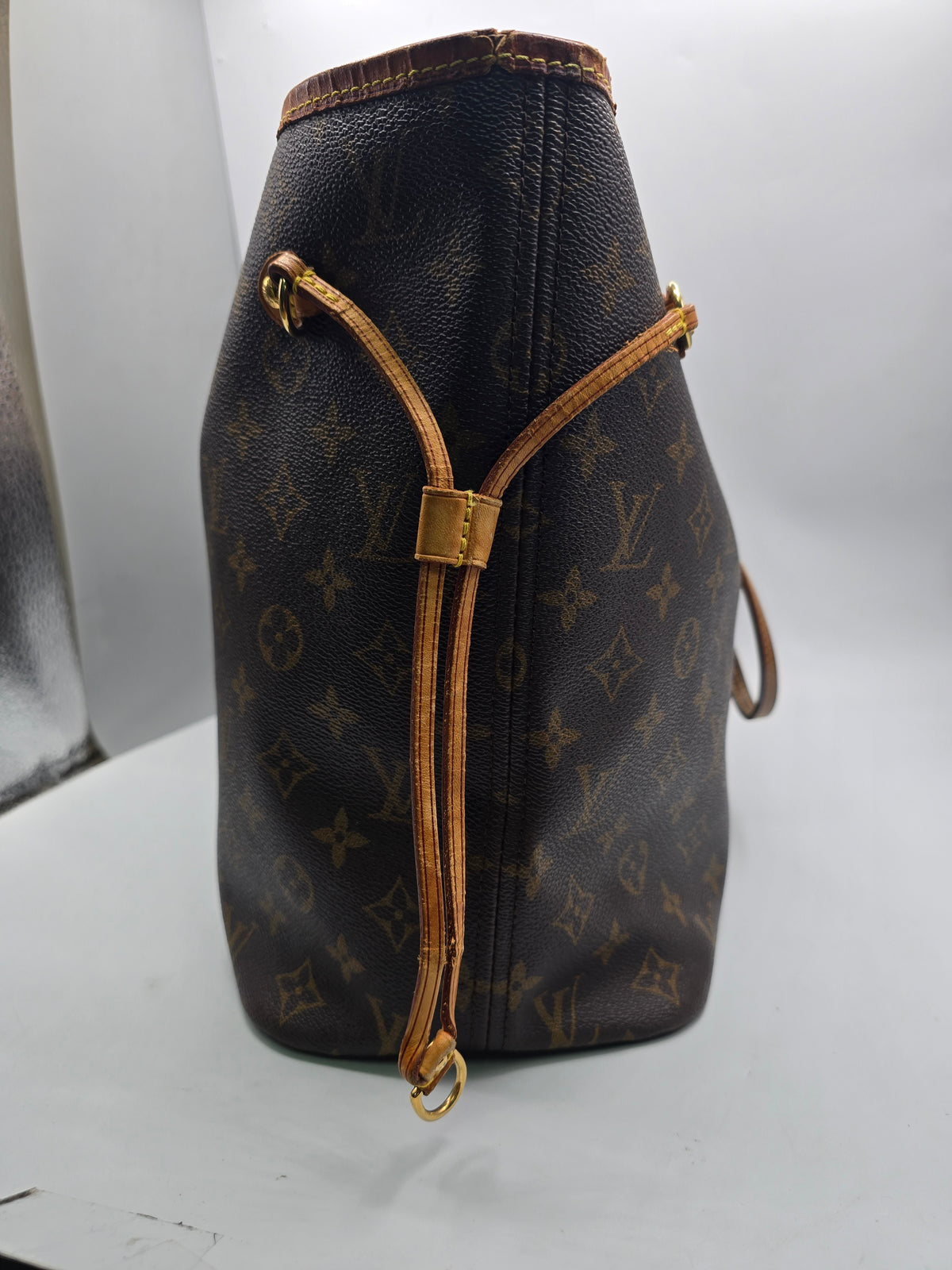 Louis Vuitton Neverfull Tote Bag, Grade B