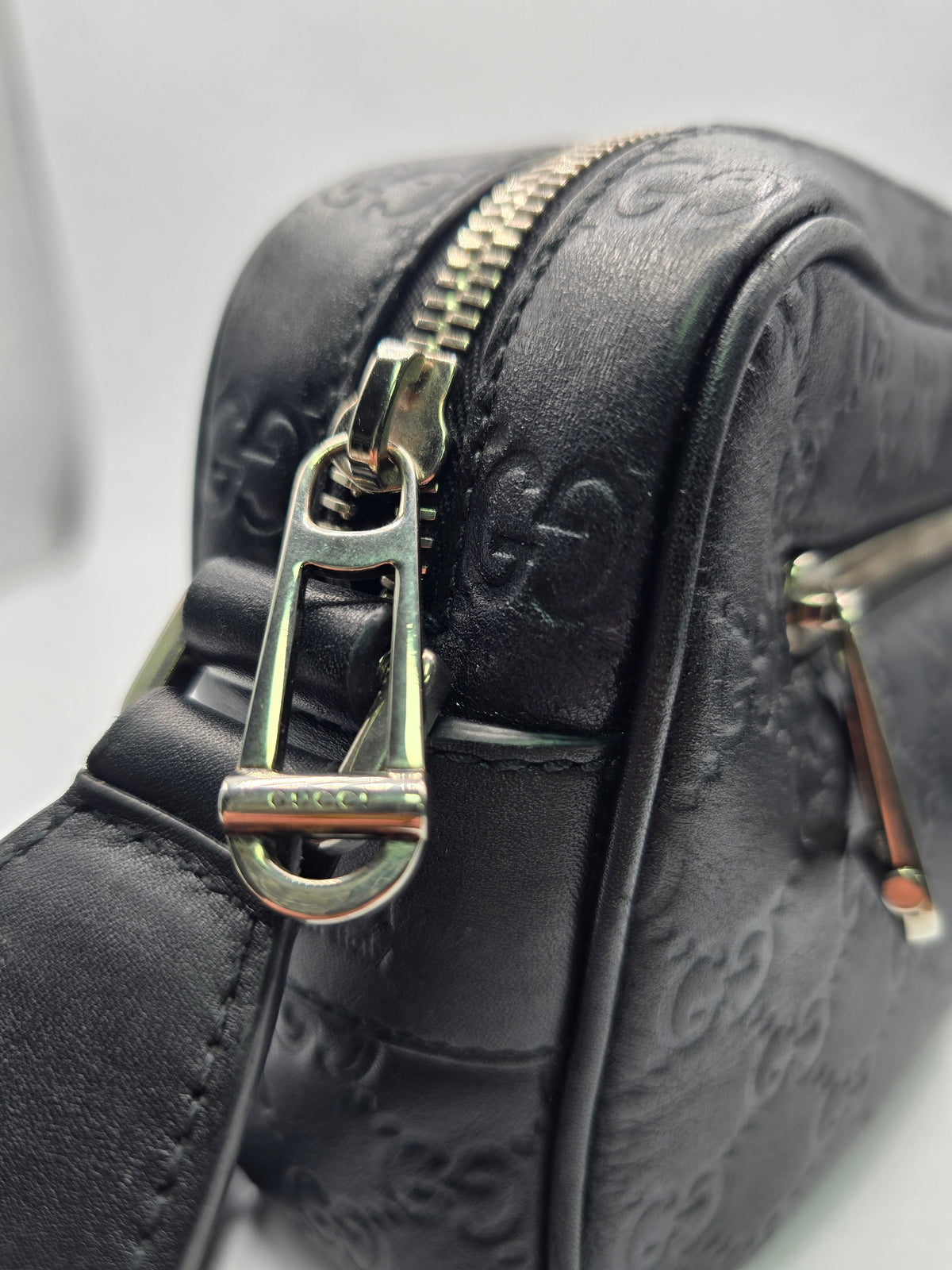Gucci GG Emblem Small Crossbody Bag Black, Grade B