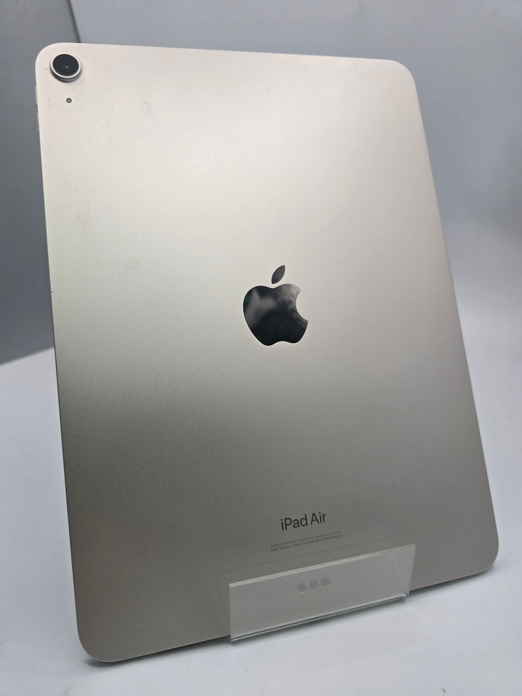 iPad Air 5th Gen 64GB Silver, Grade B