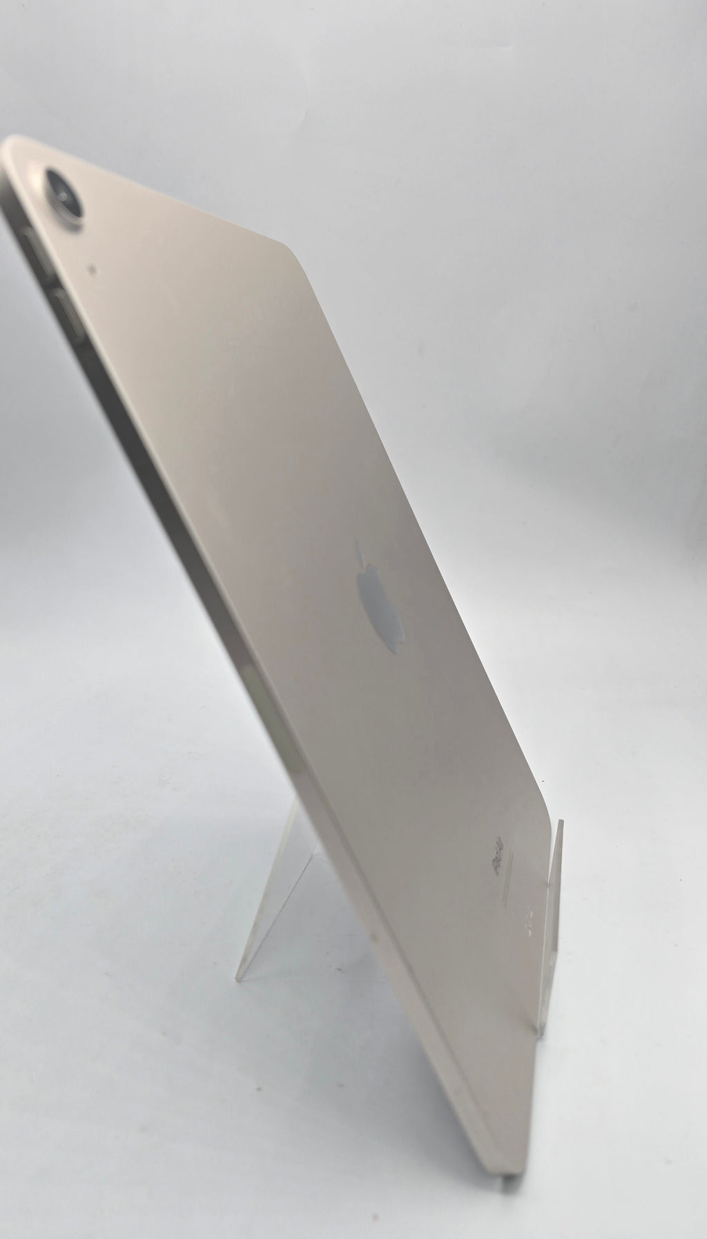iPad Air 5th Gen 64GB Silver, Grade B