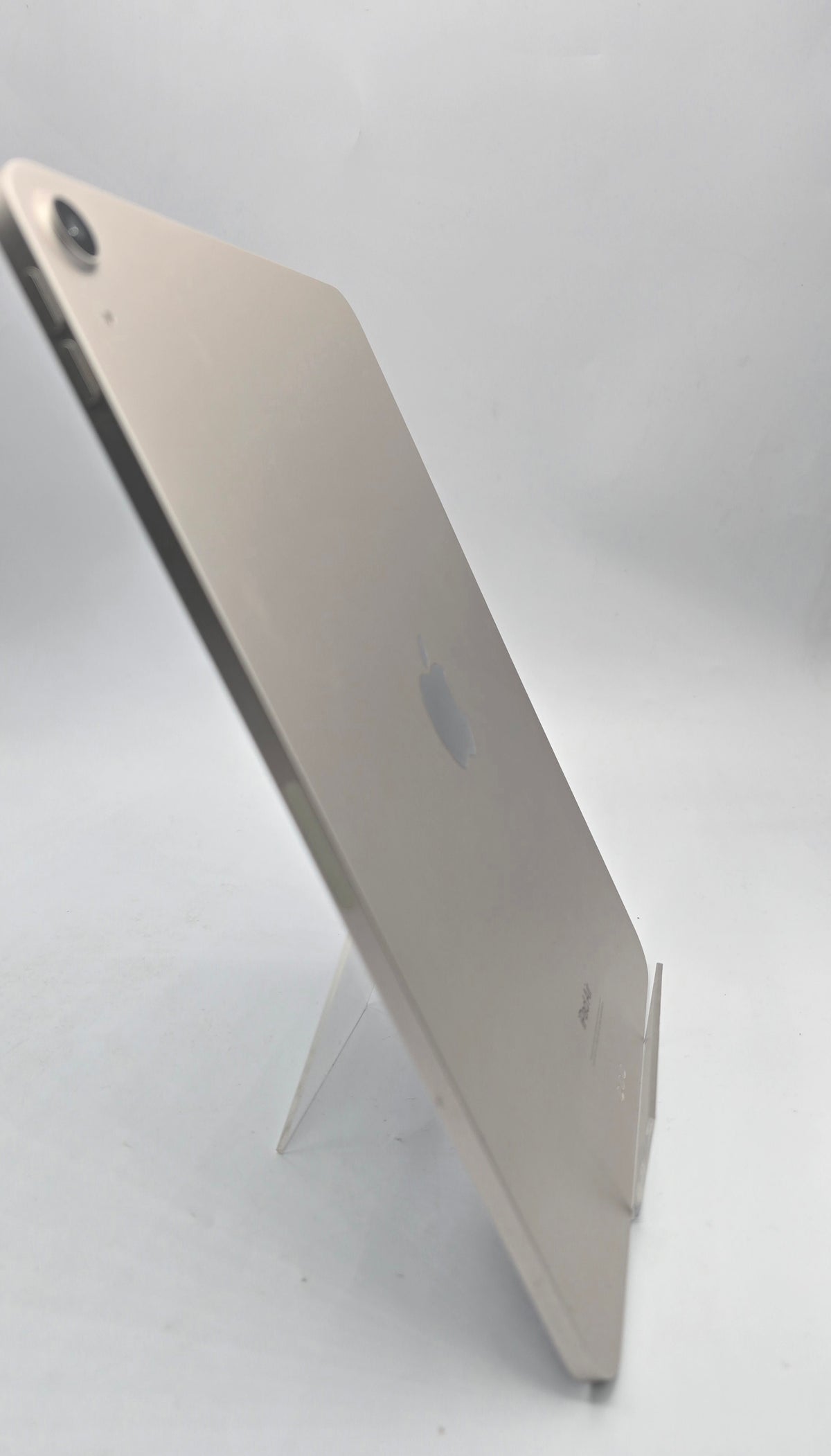 iPad Air 5th Gen 64GB Silver, Grade B