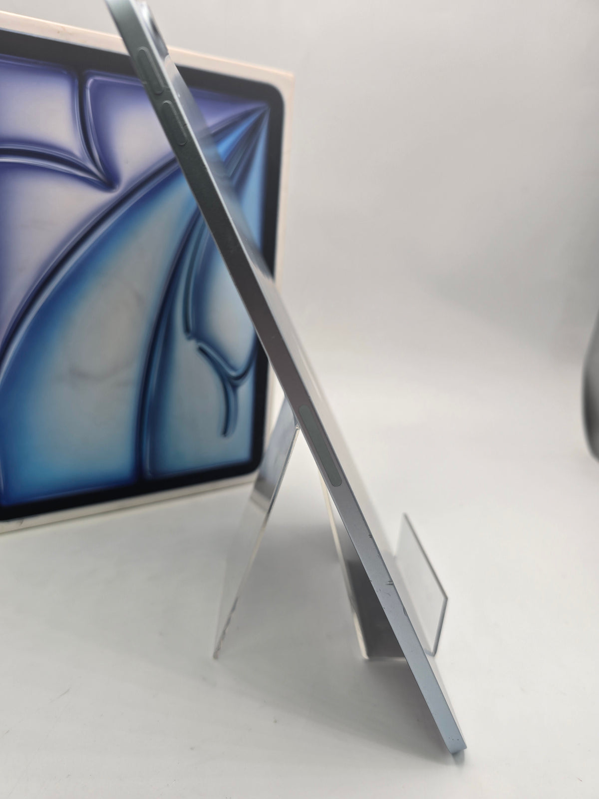 Apple iPad Air 11" M2 Wi-Fi Blue, Grade B