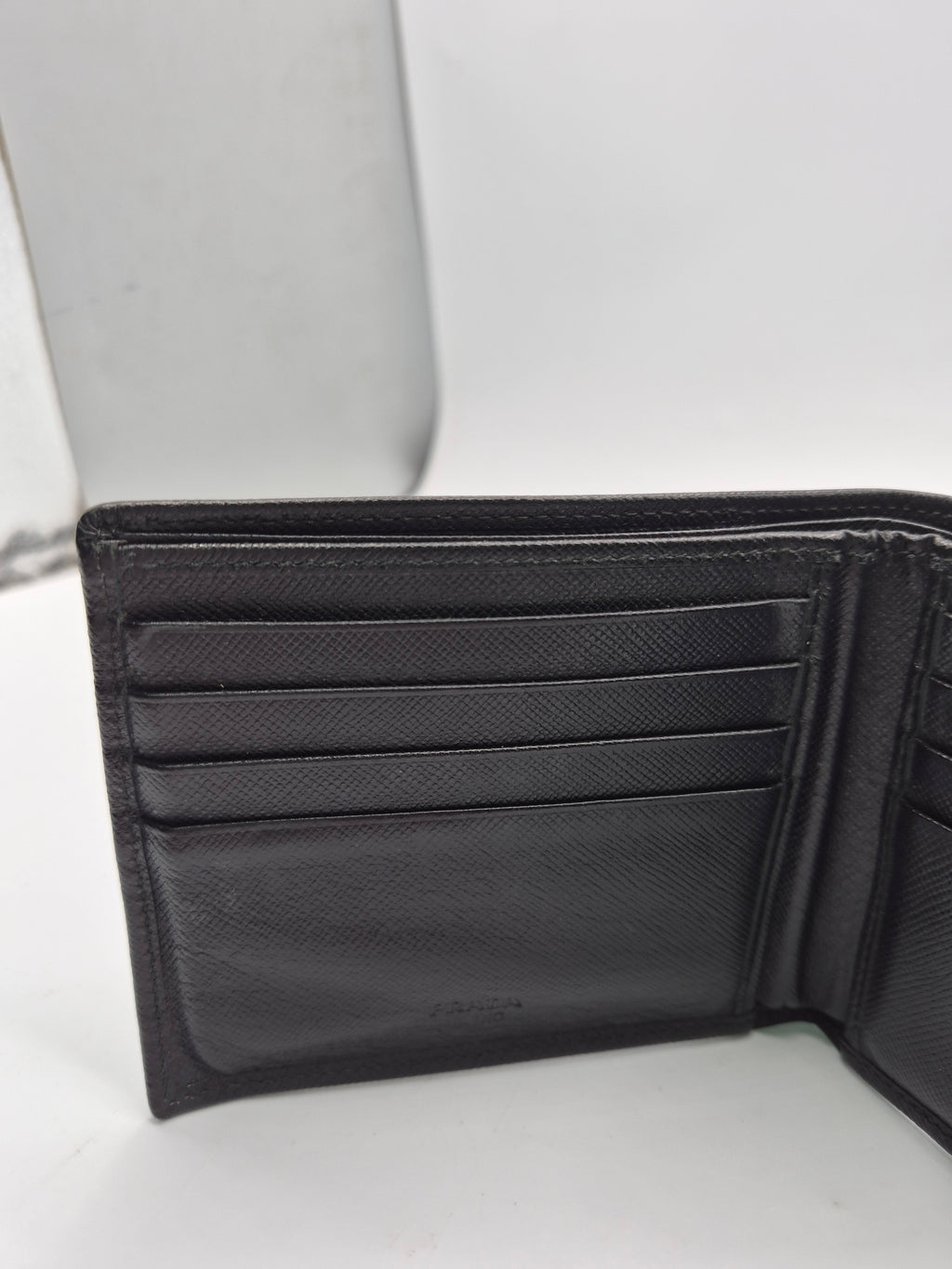 Prada Wallet Black, Grade B