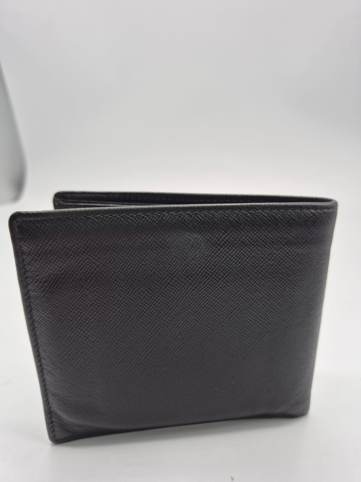 Prada Wallet Black, Grade B
