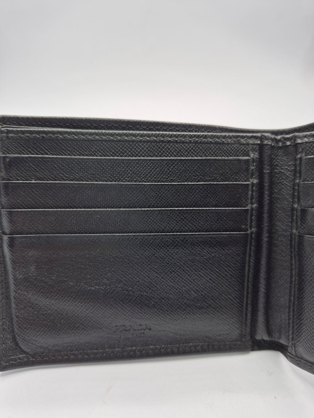 Prada Wallet Black, Grade B