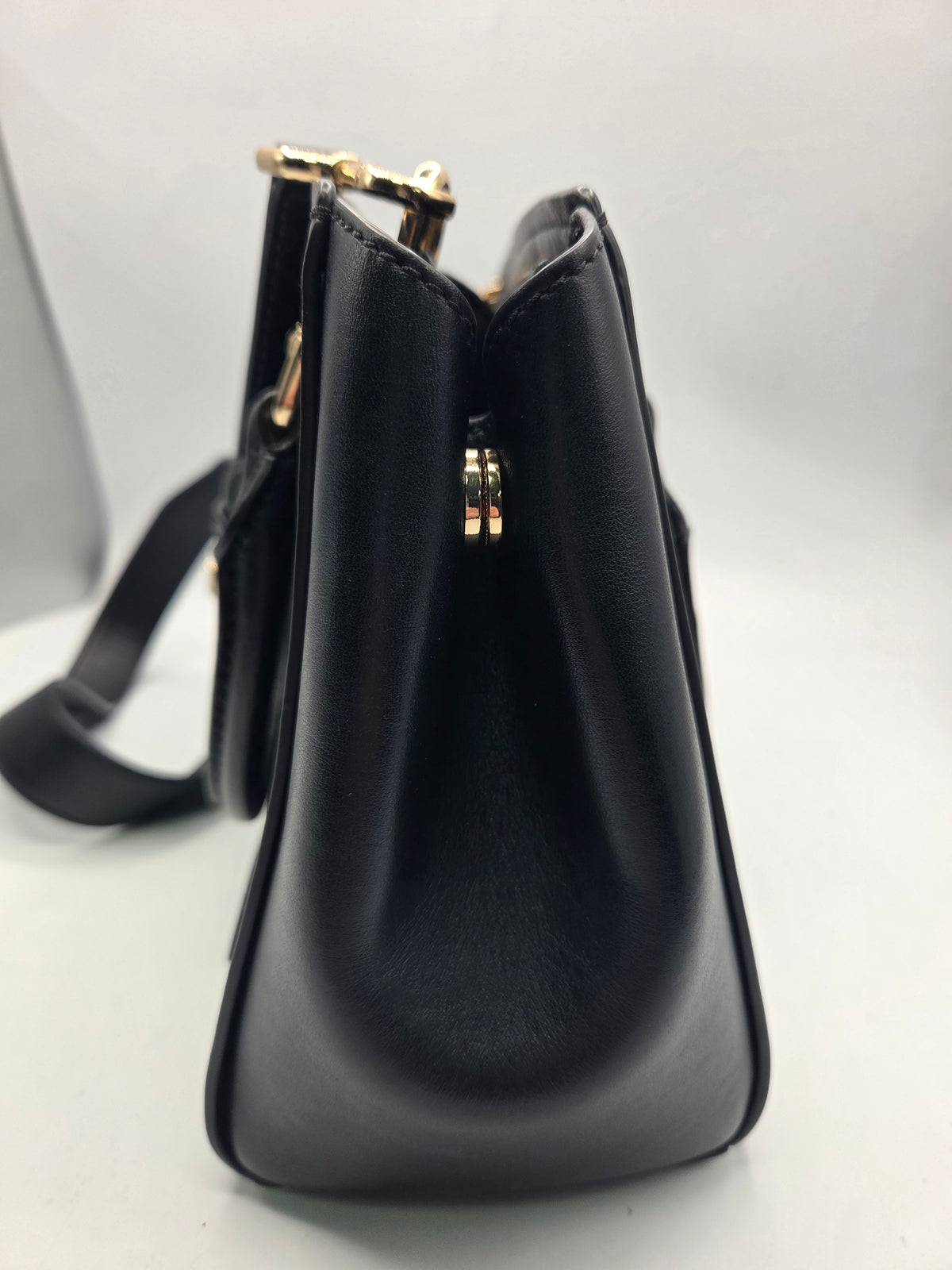 Michael Kors Benning Satchel Black, Grade B