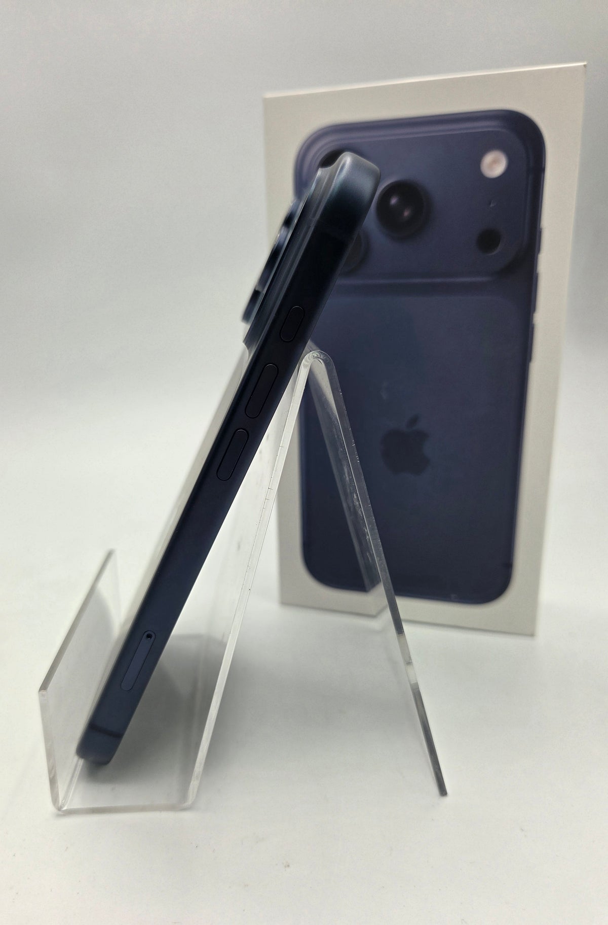 Apple iPhone 17 Pro 256GB Blue, Grade A