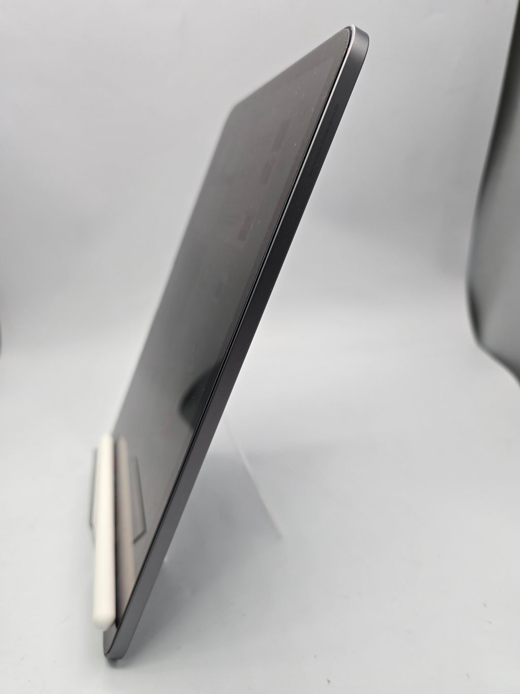 Apple iPad Air (M3) 256GB Silver, Grade B