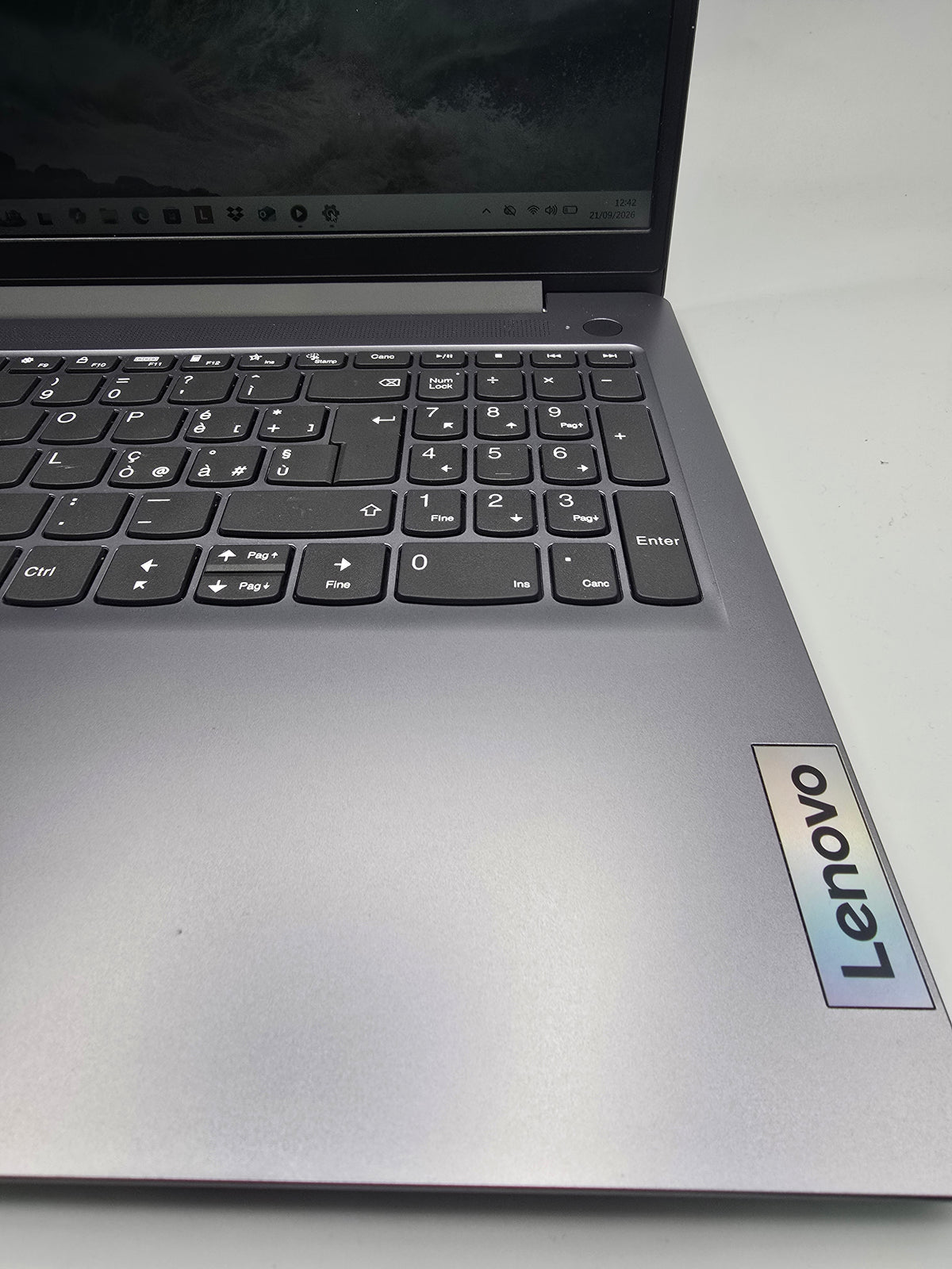 Lenovo Idea Pad Slim 3 16GB RAM 512GB SSD 13th Gen i7 Grey, Grade C