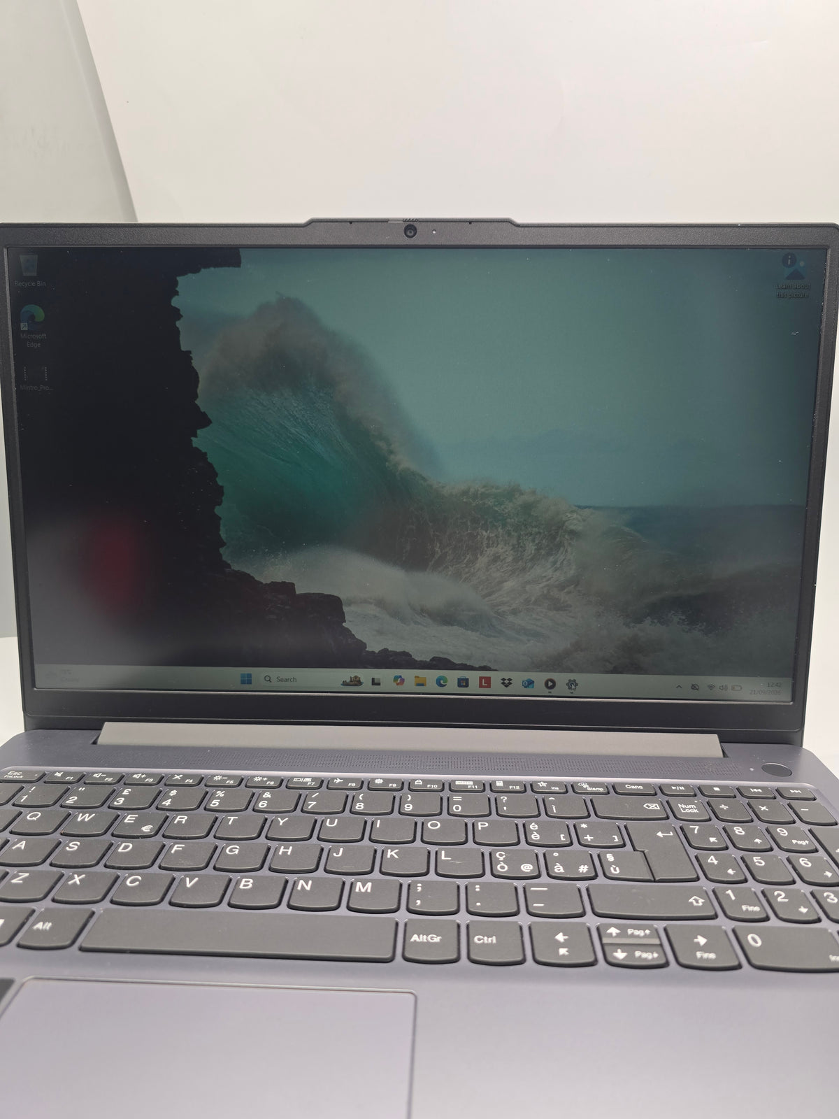 Lenovo Idea Pad Slim 3 16GB RAM 512GB SSD 13th Gen i7 Grey, Grade C