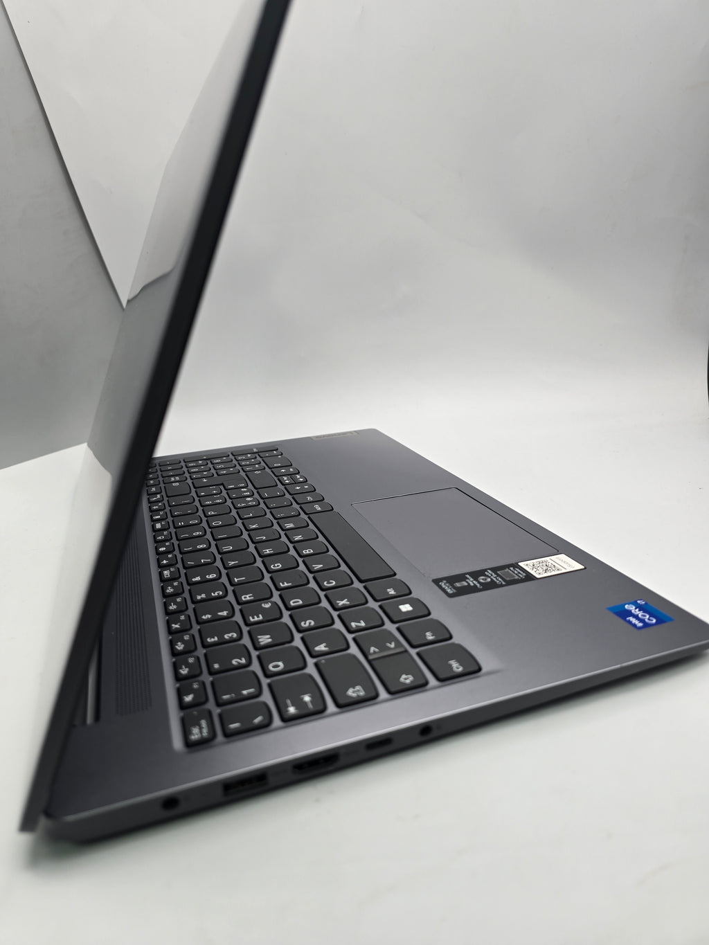 Lenovo Idea Pad Slim 3 16GB RAM 512GB SSD 13th Gen i7 Grey, Grade C
