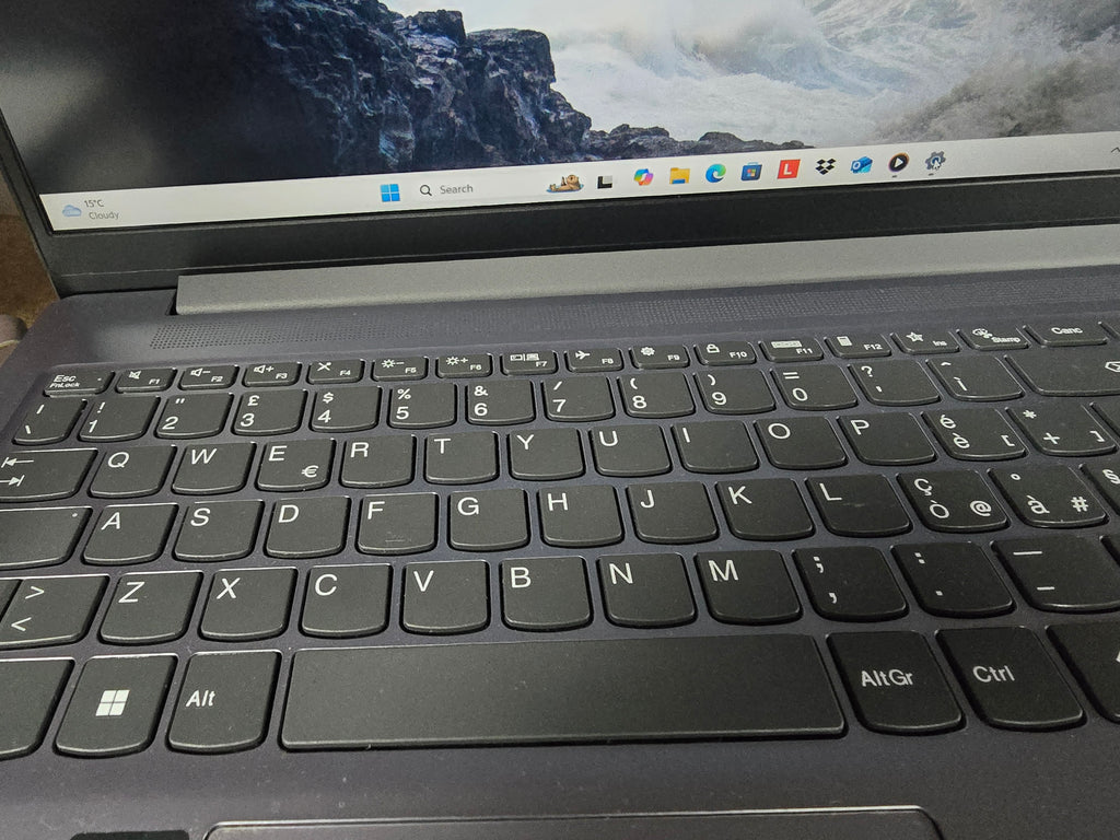 Lenovo Idea Pad Slim 3 16GB RAM 512GB SSD 13th Gen i7 Grey, Grade C