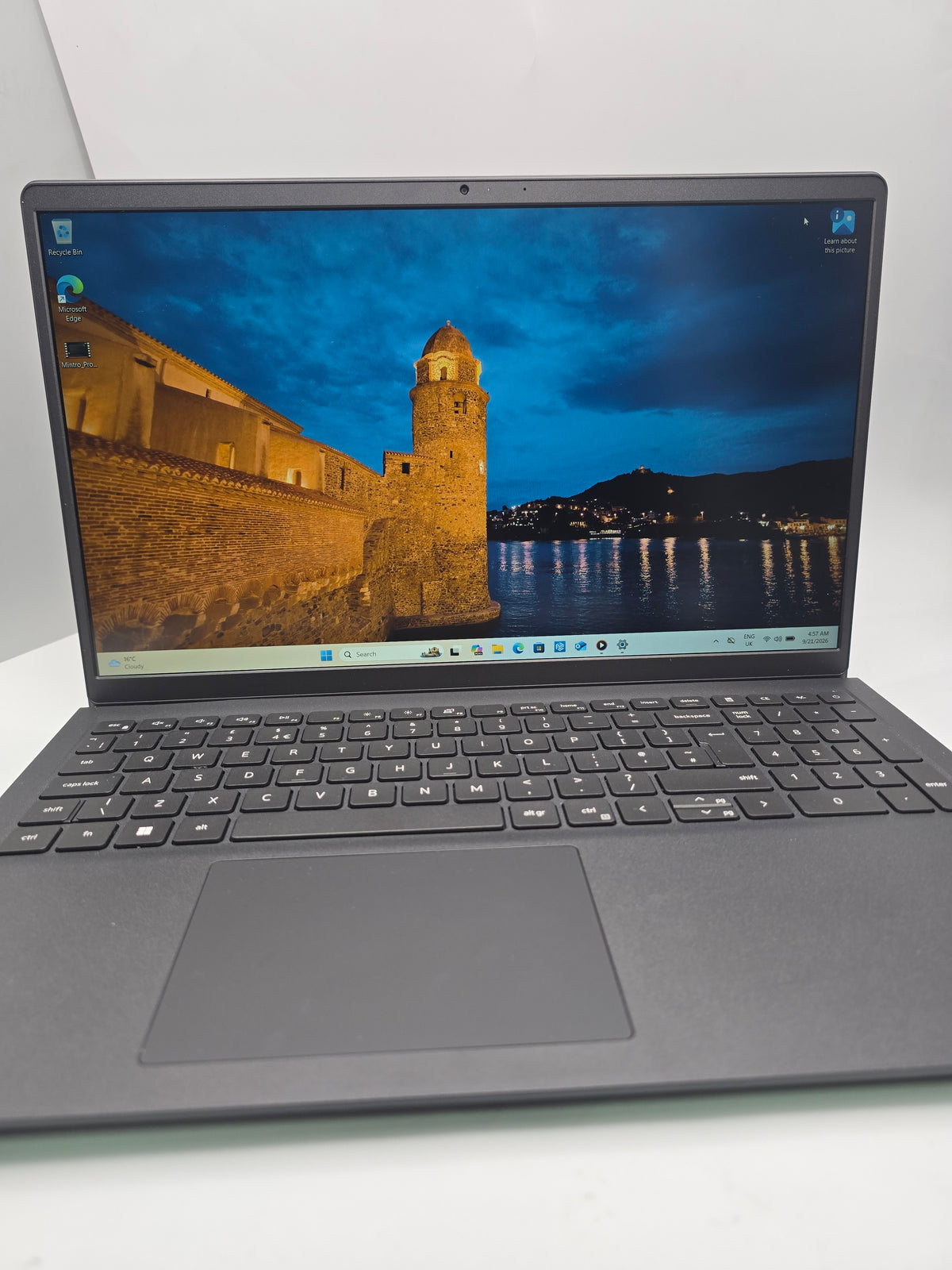 Dell 15 Laptop DC15250 16GB RAM 500GB SSD Black, Grade B