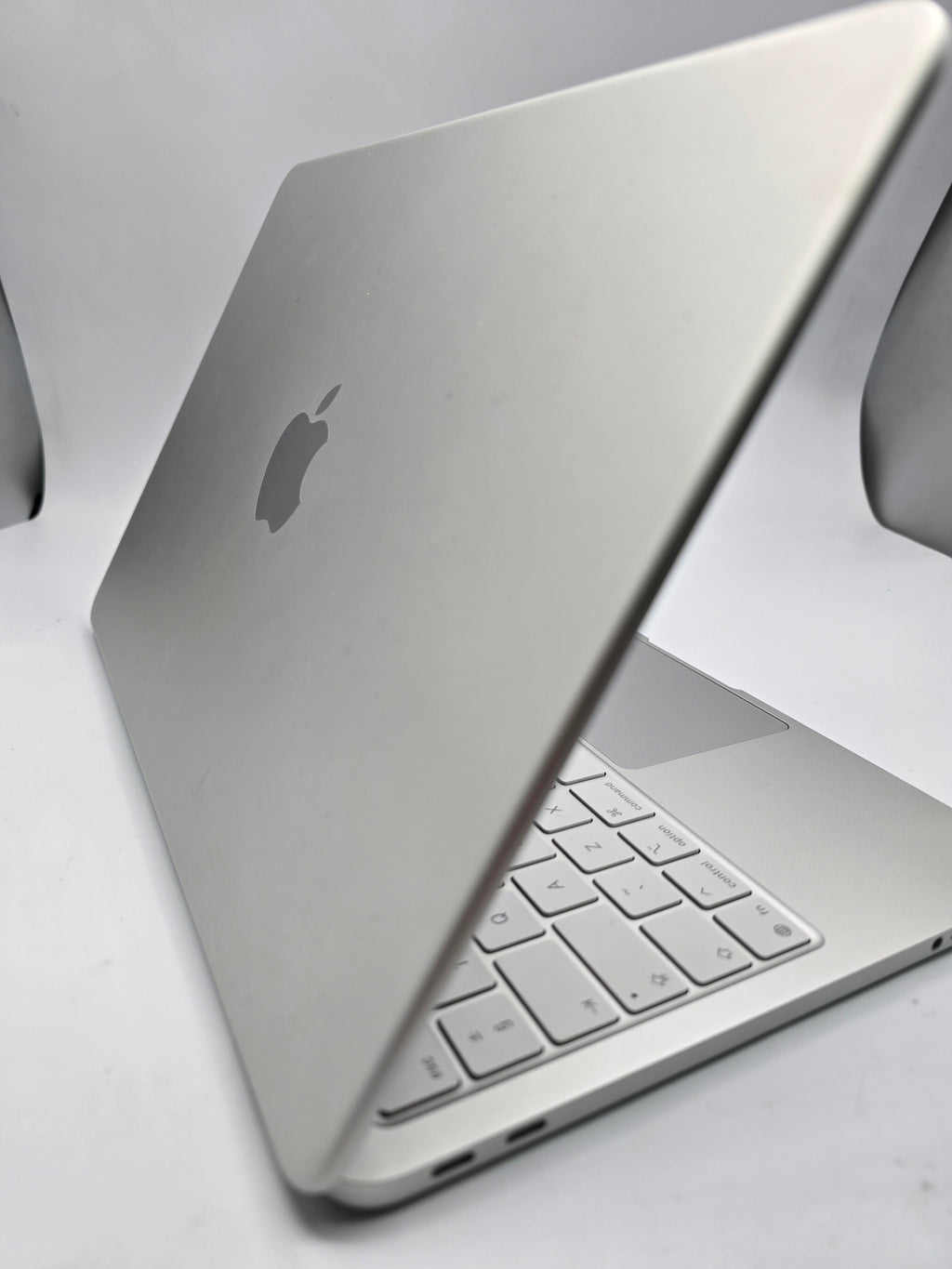 Apple MacBook Neo 256GB silver, Grade B