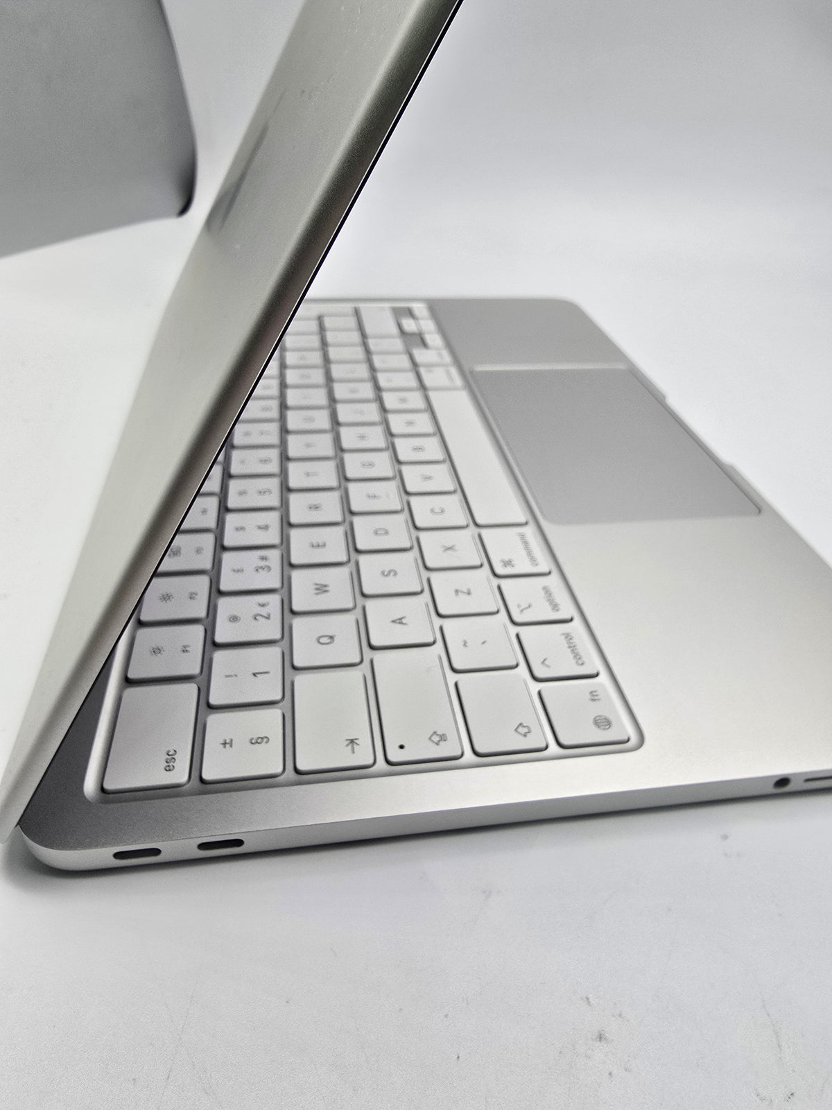 Apple MacBook Neo 256GB silver, Grade B
