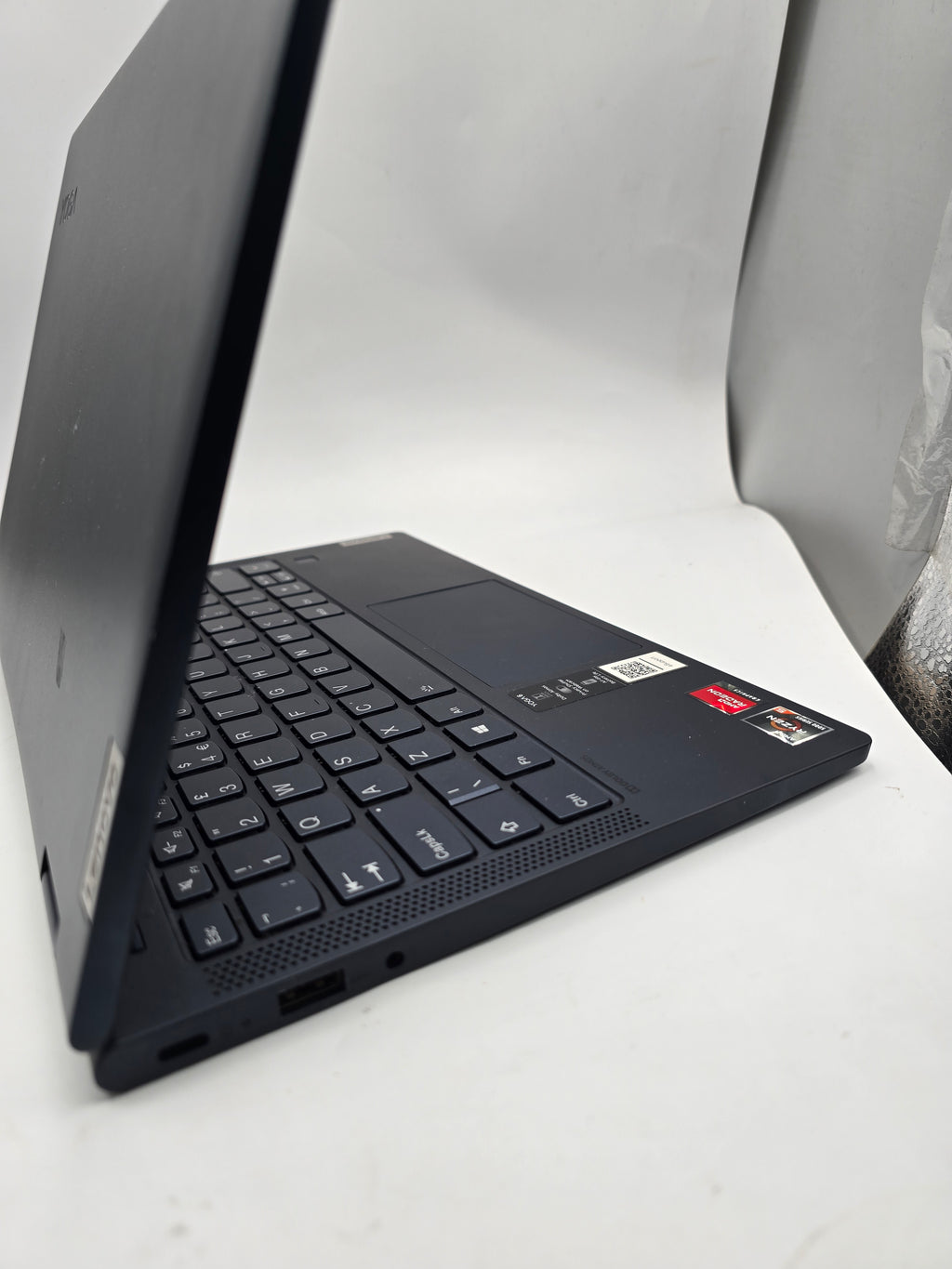 Lenono Yoga 6 13alc6 8GB RAM 256GB Black, Grade B