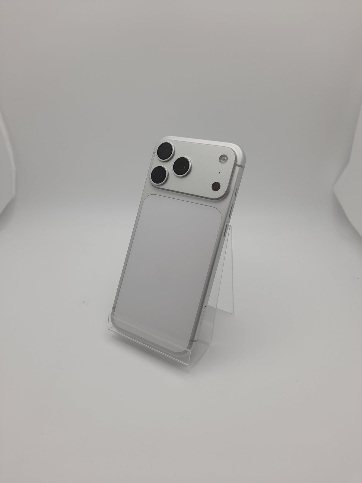 Apple iPhone 17 Pro Max 256GB silver, Grade B