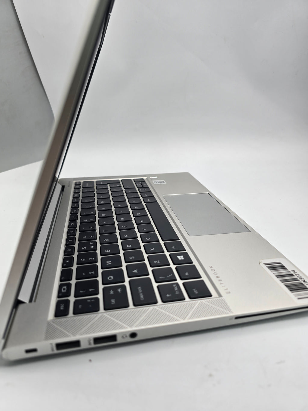 HP Elitebook  8GB Ram  536GB SSD Silver, Grade B
