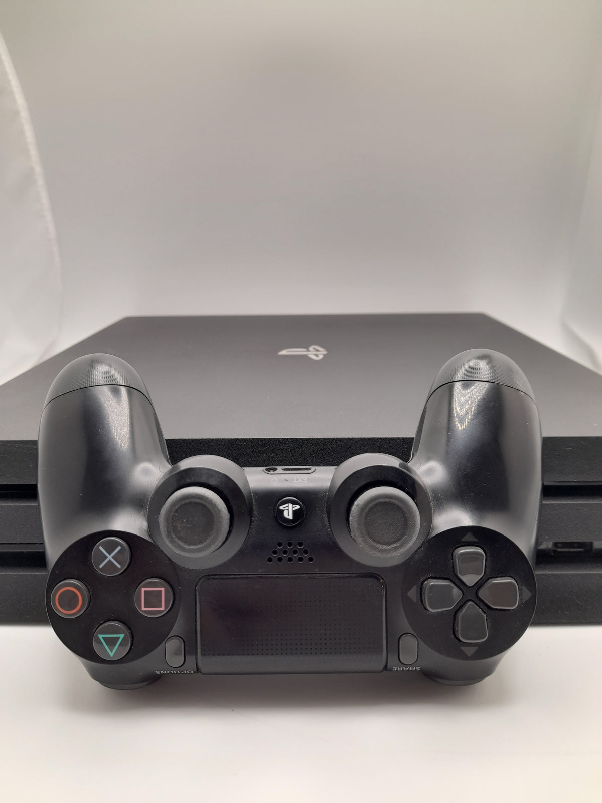 Sony PS4 Pro 1TB, Black, Grade B