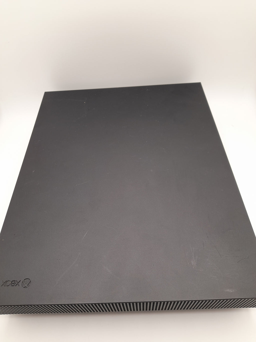Microsoft Xbox One X 1TB, Black, Grade B