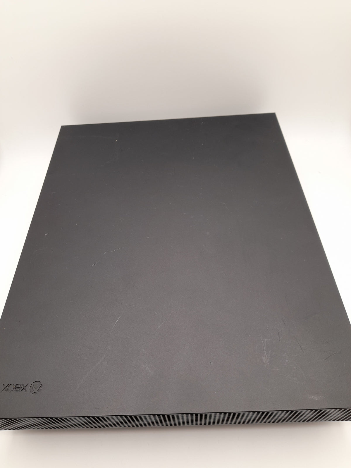 Microsoft Xbox One X 1TB, Black, Grade B