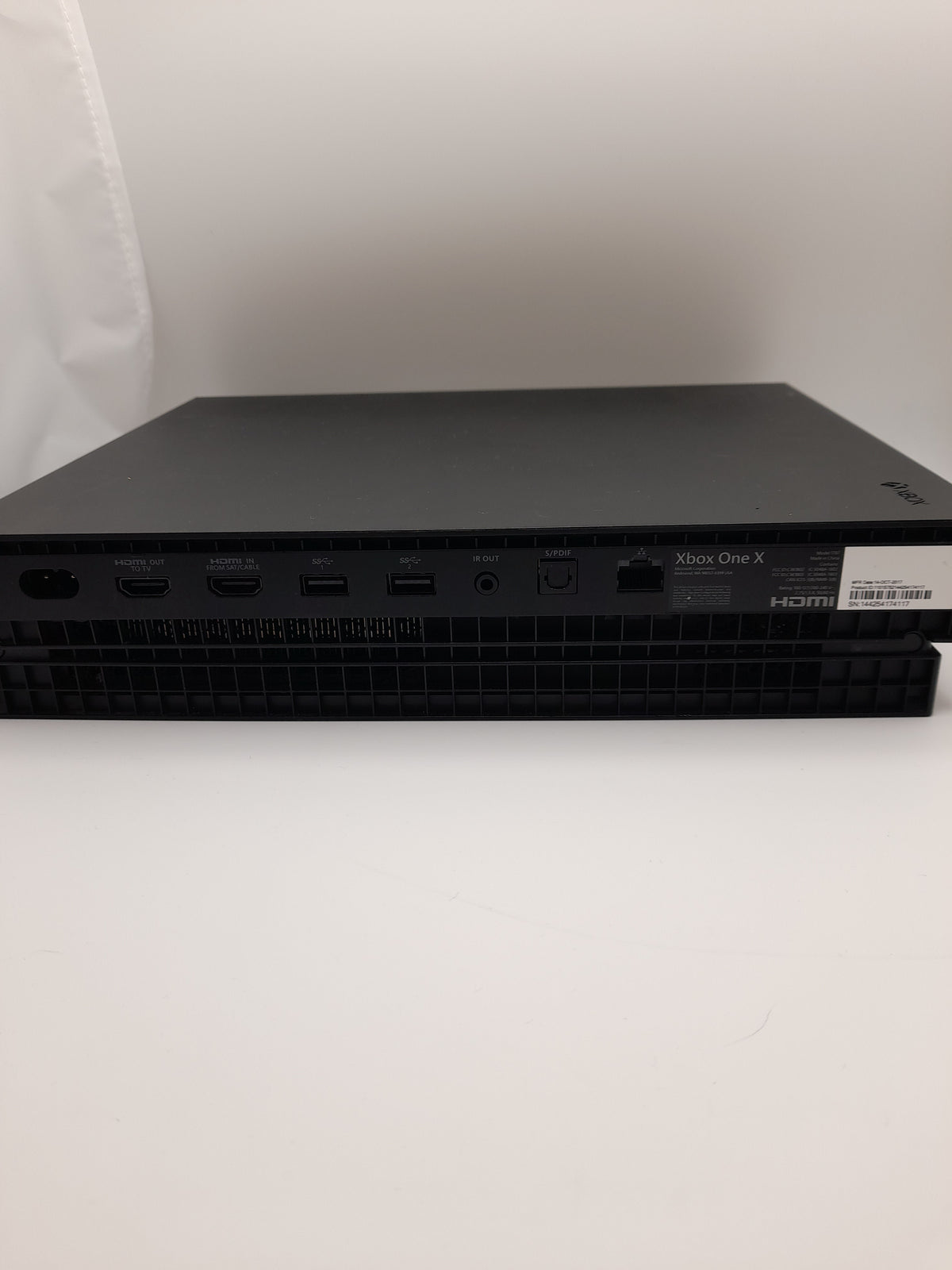 Microsoft Xbox One X 1TB, Black, Grade B