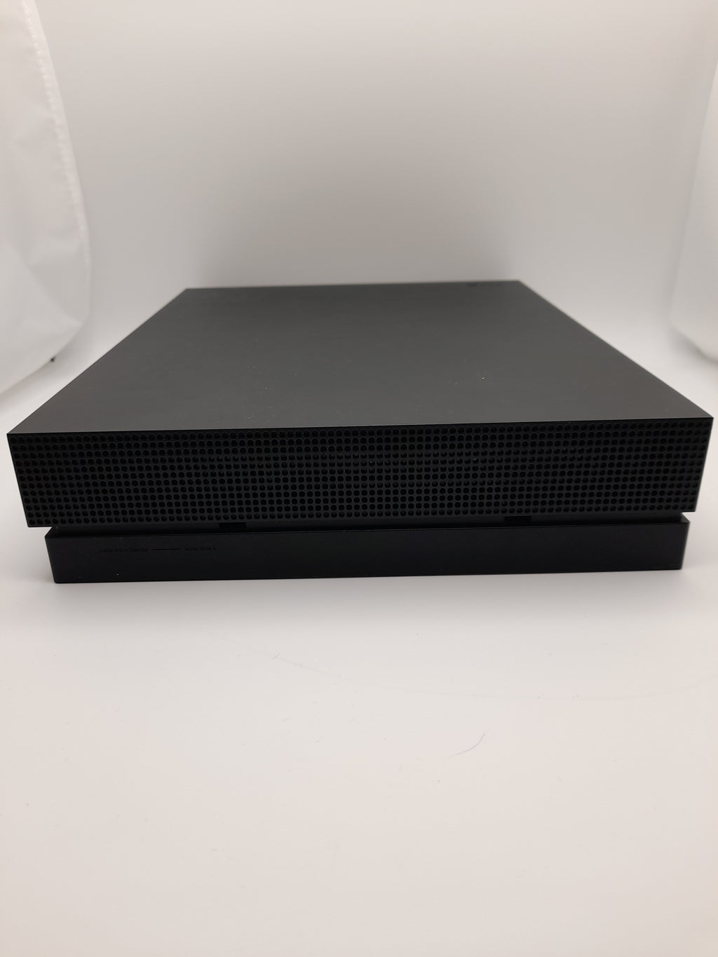 Microsoft Xbox One X 1TB, Black, Grade B