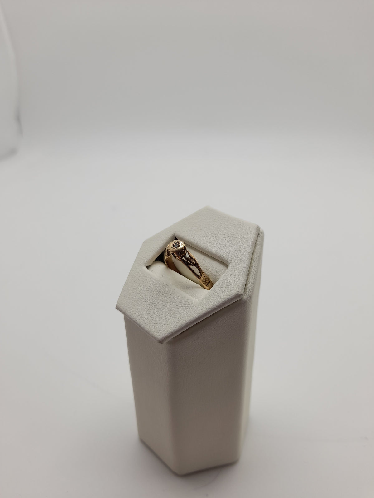 9ct,1g,Size M,Gold Ring