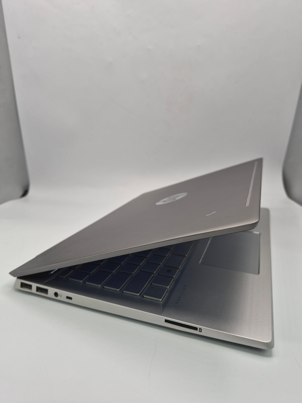 HP PAVILLION I3 237GB Silver, Grade B