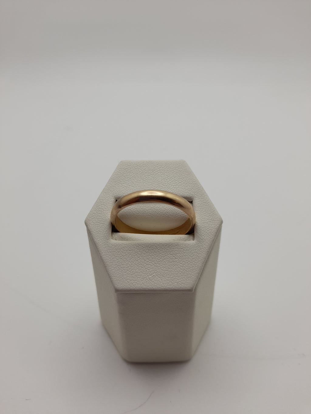 9ct,4g,Size Z,Wedding Band