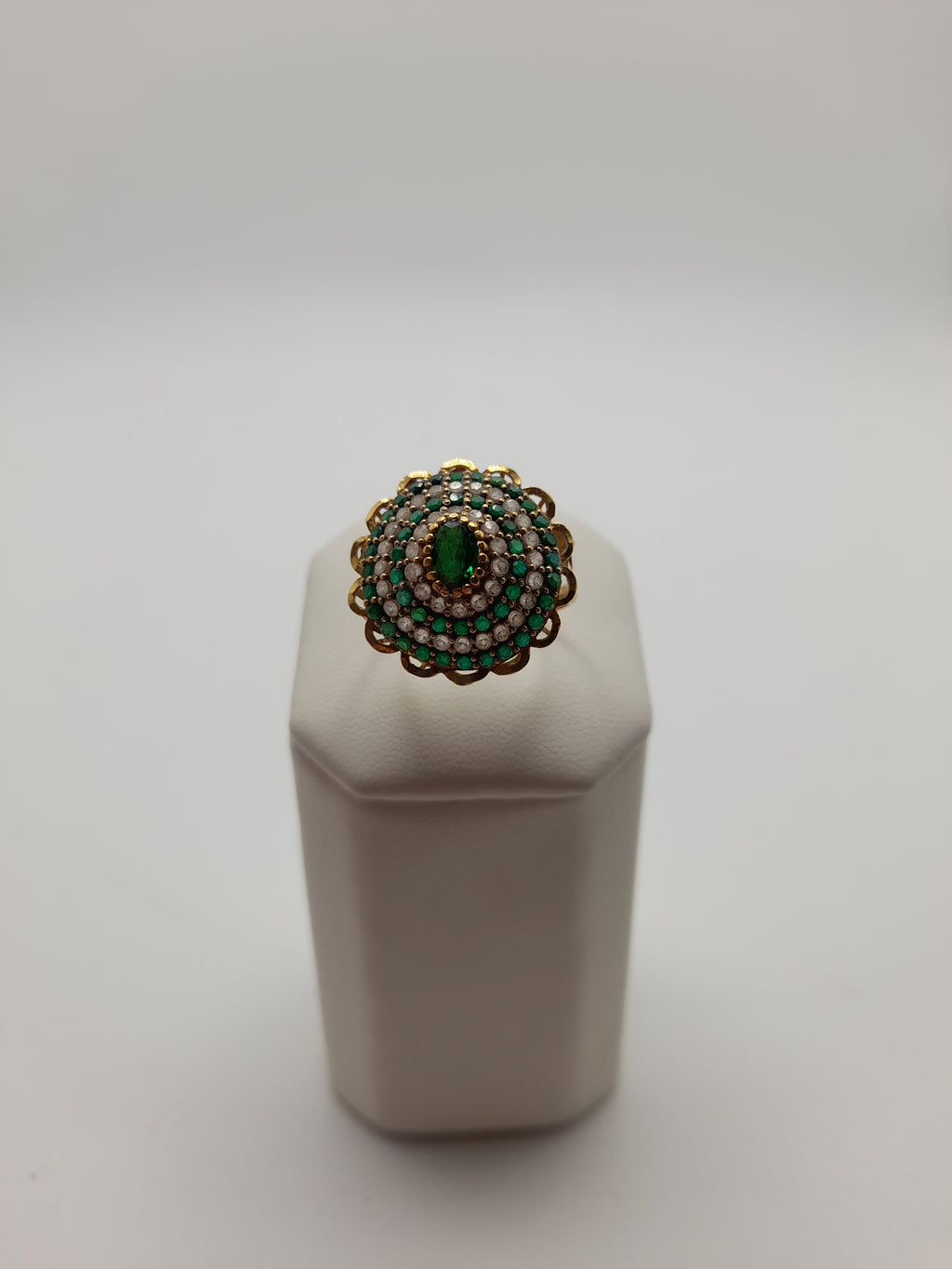 22ct,5g,Size N,Green And Clear Cluster Ring