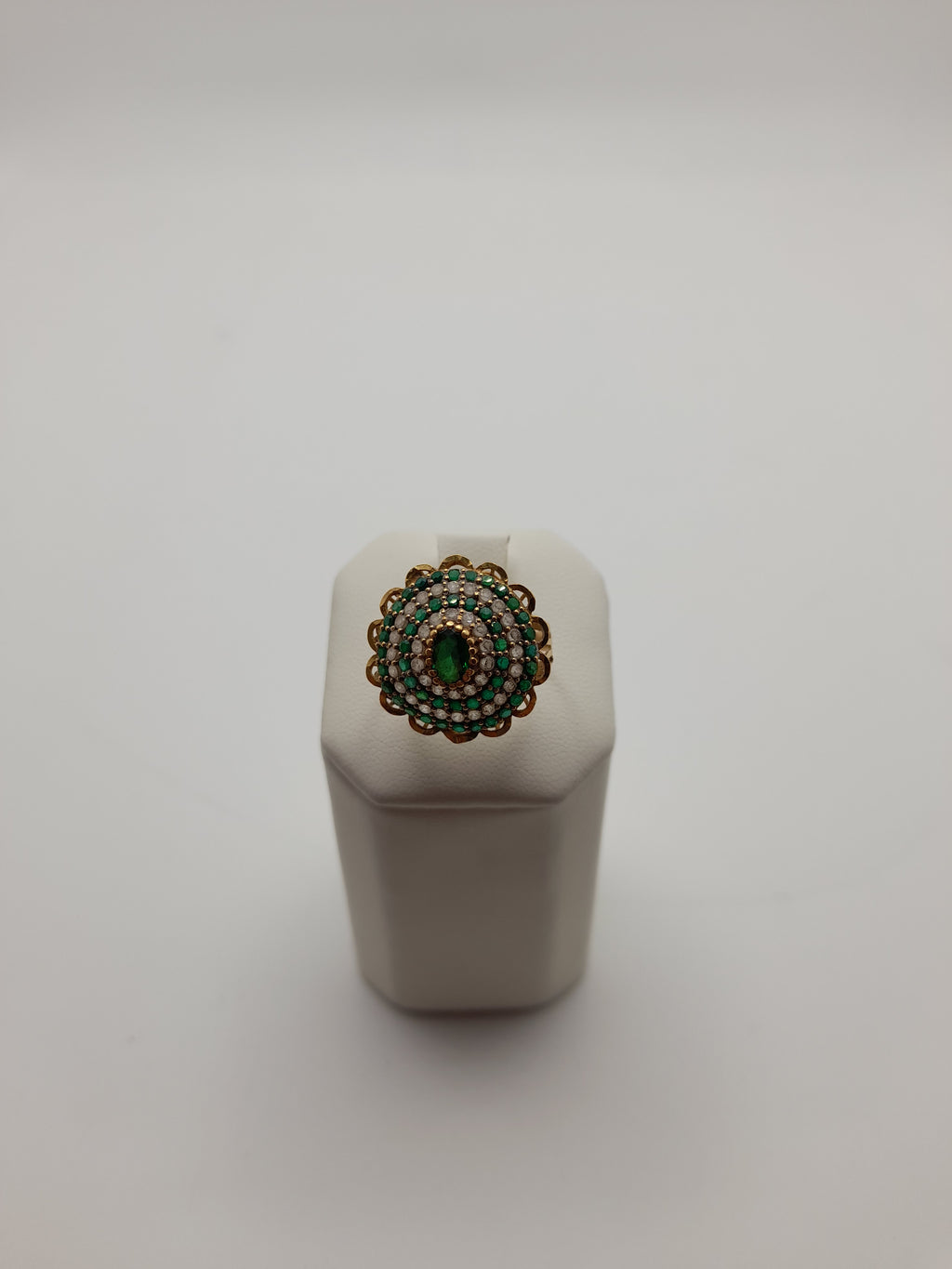 22ct,5g,Size N,Green And Clear Cluster Ring