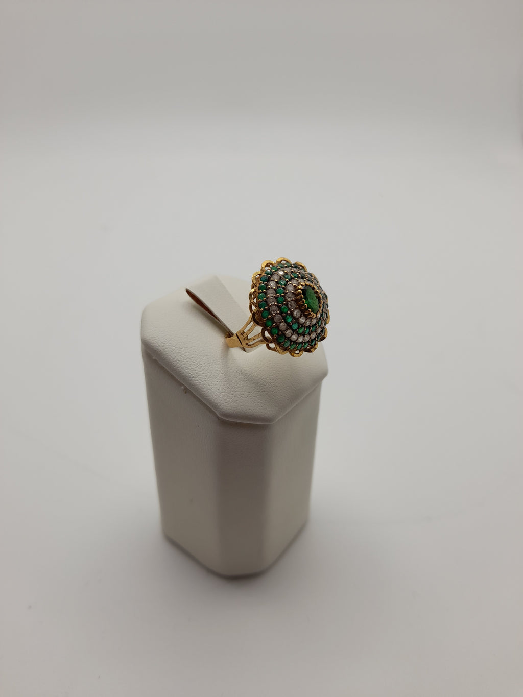 22ct,5g,Size N,Green And Clear Cluster Ring